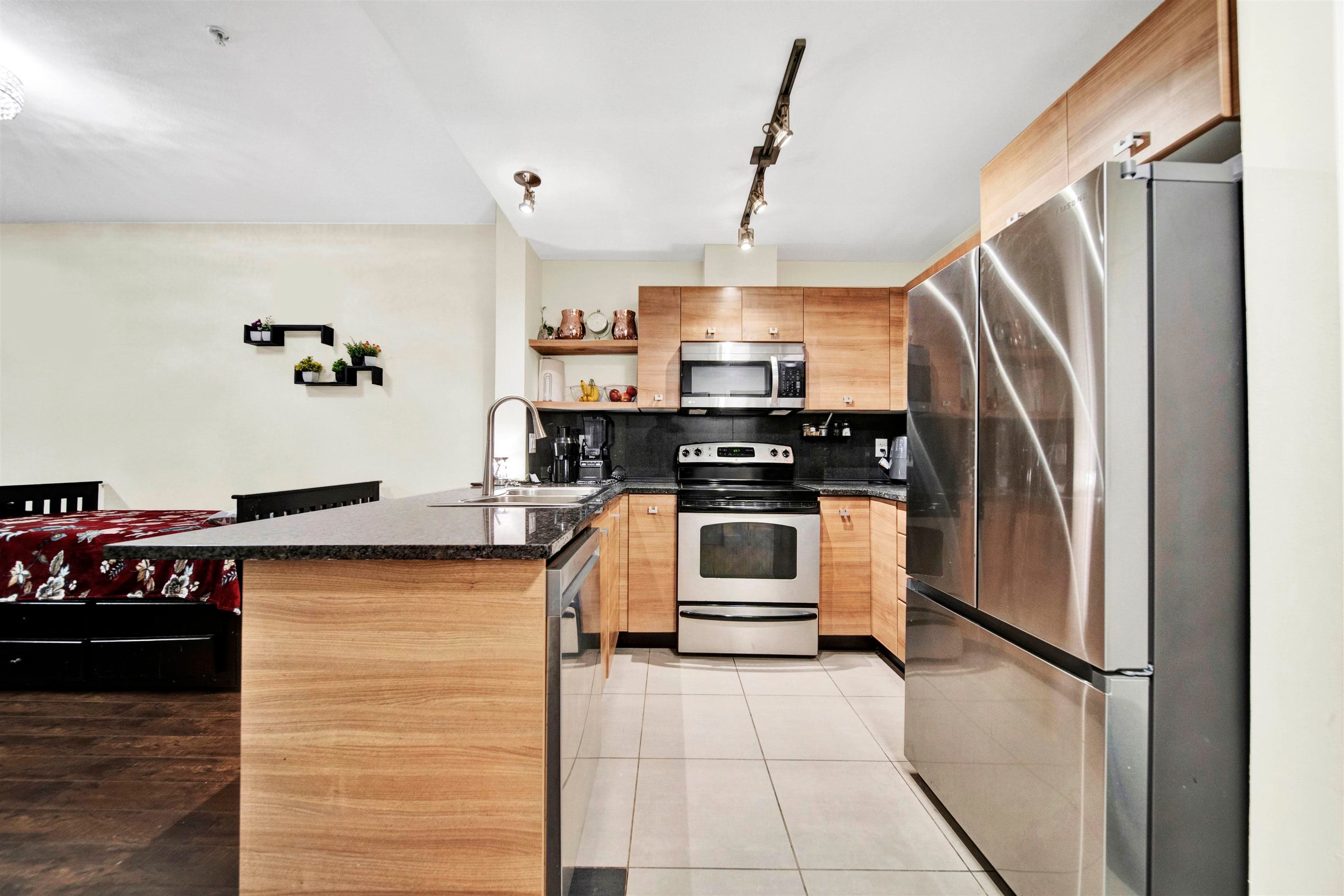 131 - 6628 120 Street, Surrey, V3W 1T7 — photo 3
