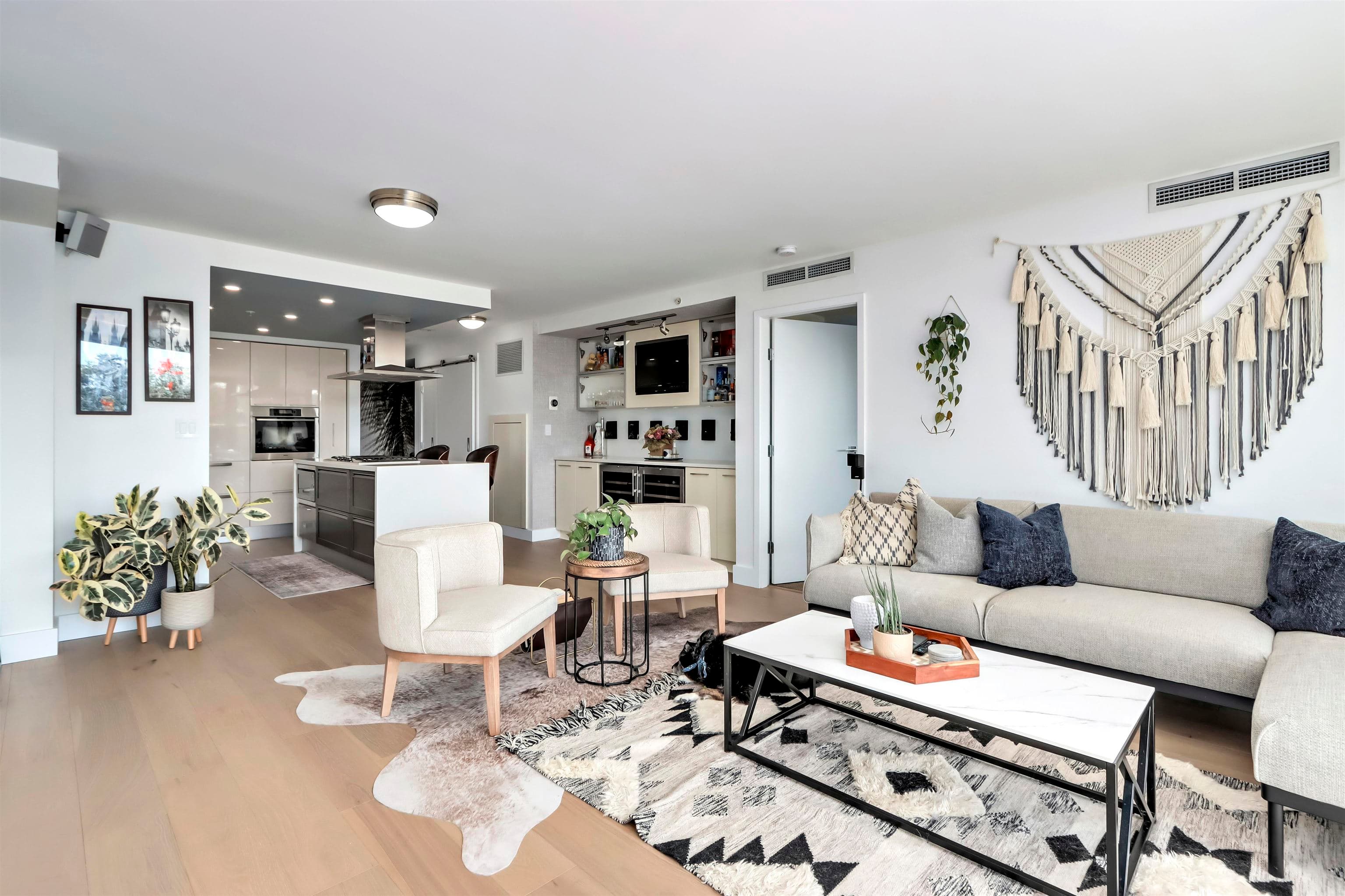 303 - 8 Smithe Mews, Vancouver, V6B 0A5 — photo 4