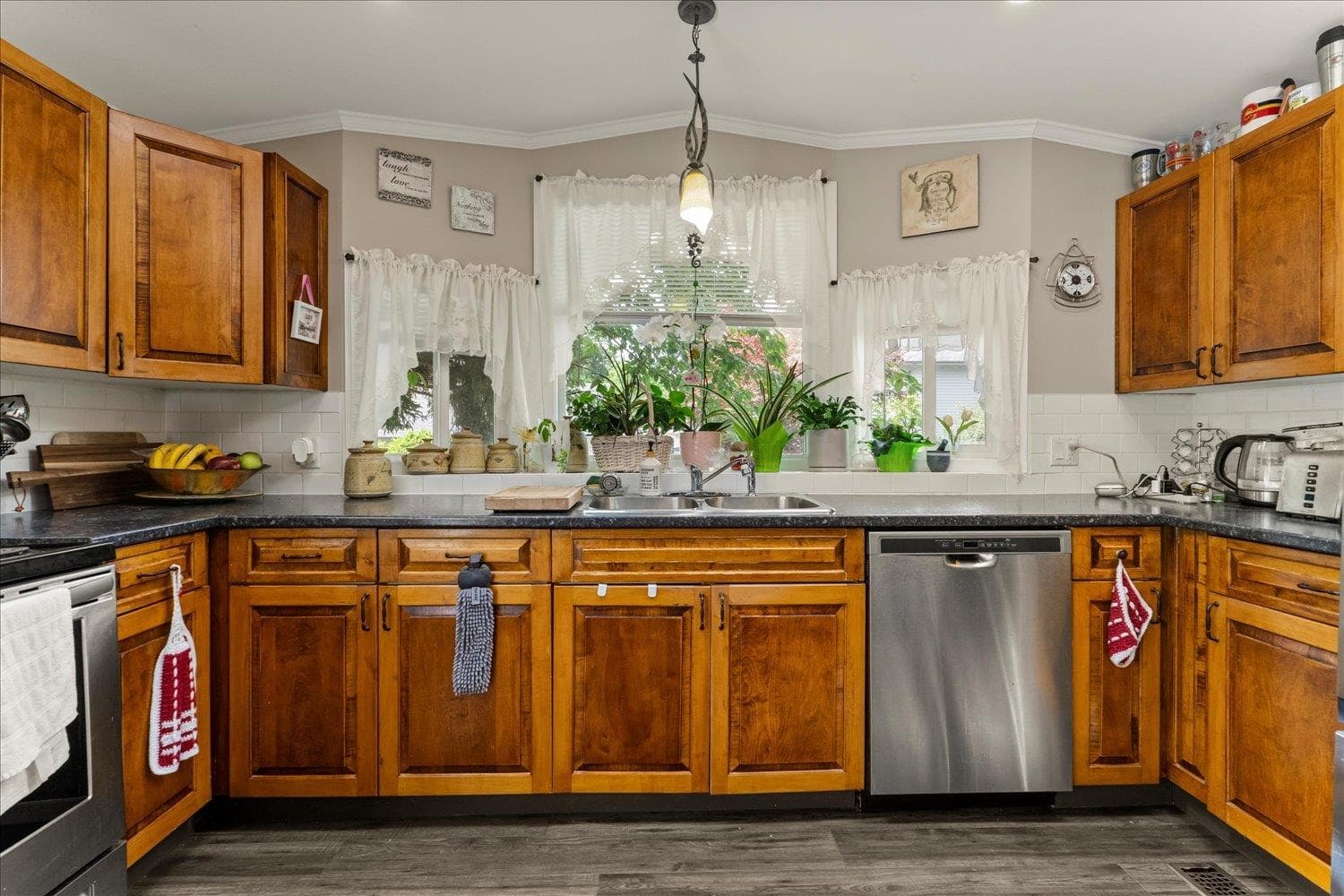 110 - 45640 Watson Road, Chilliwack, V2R 3P8 — photo 4