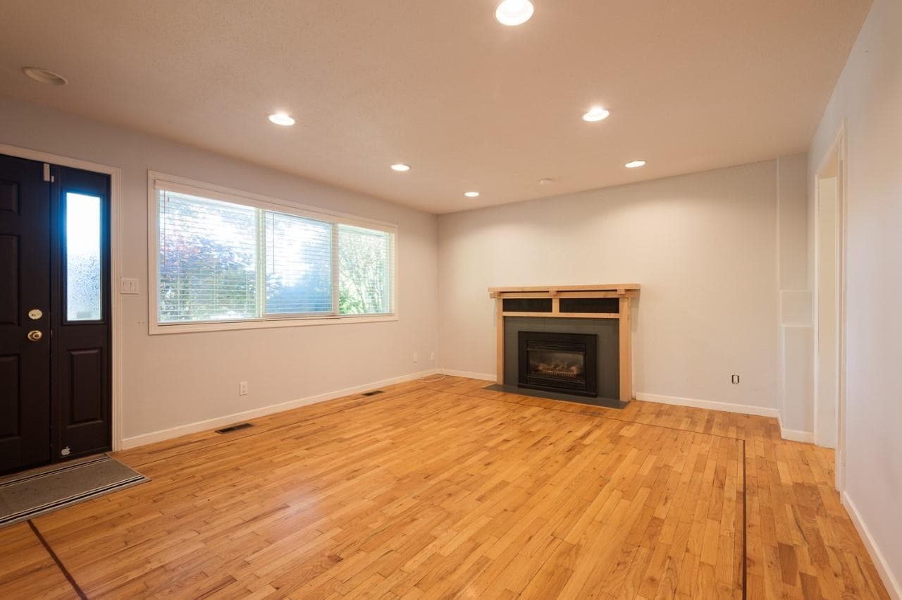 15661 Roper Avenue, White Rock, V4B 2G9 — photo 5
