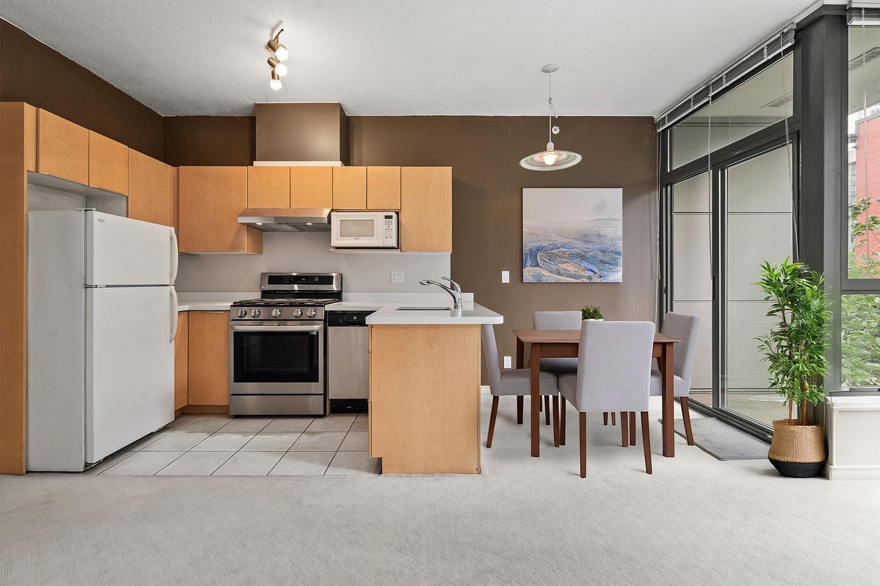 310 - 1239 W Georgia Street, Vancouver, V6E 4R8 — photo 3