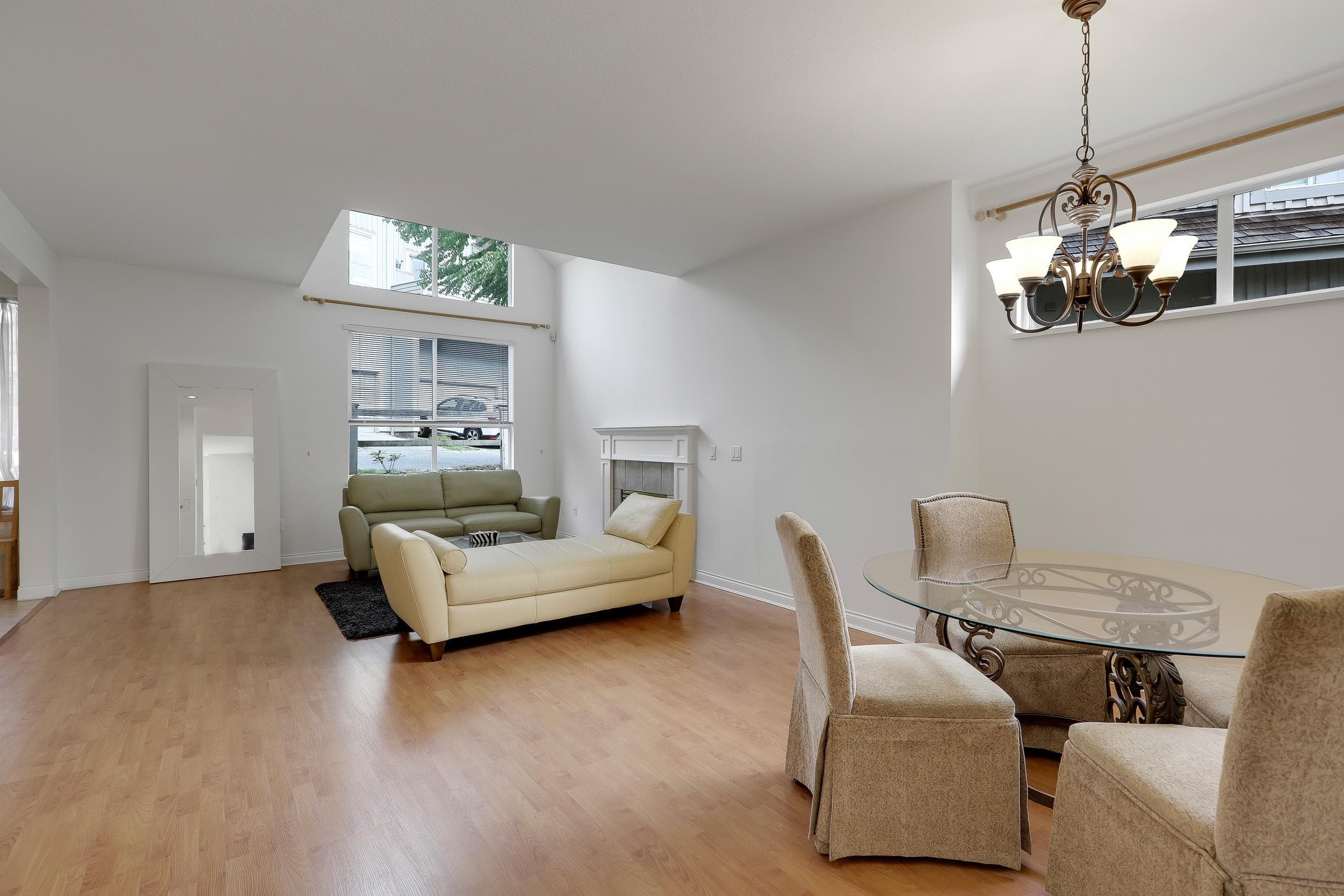 220 - 1465 Parkway Boulevard, Coquitlam, V3E 3E6 — photo 3