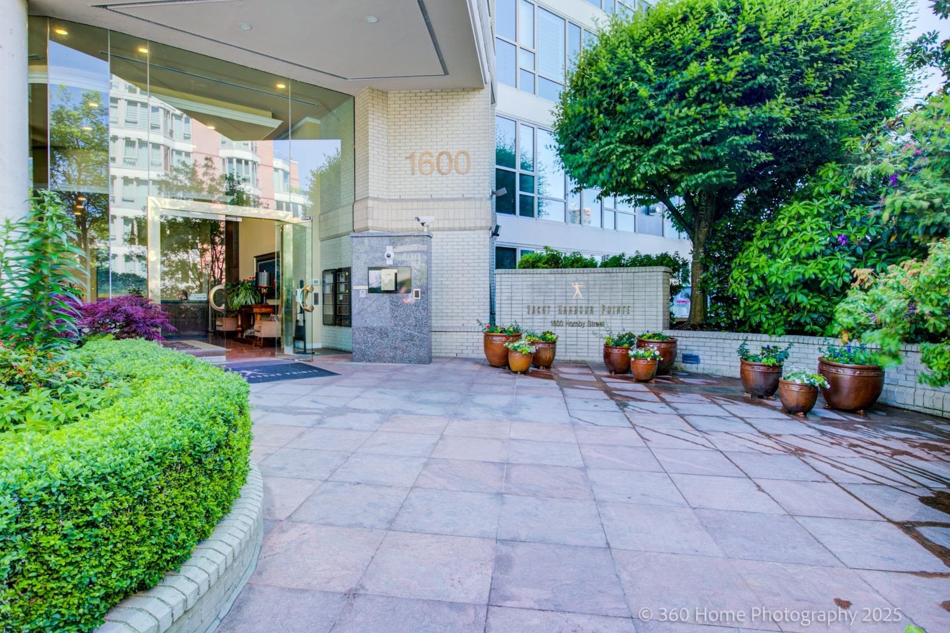 603 - 1600 Hornby Street, Vancouver, V6Z 2S4 — photo 2