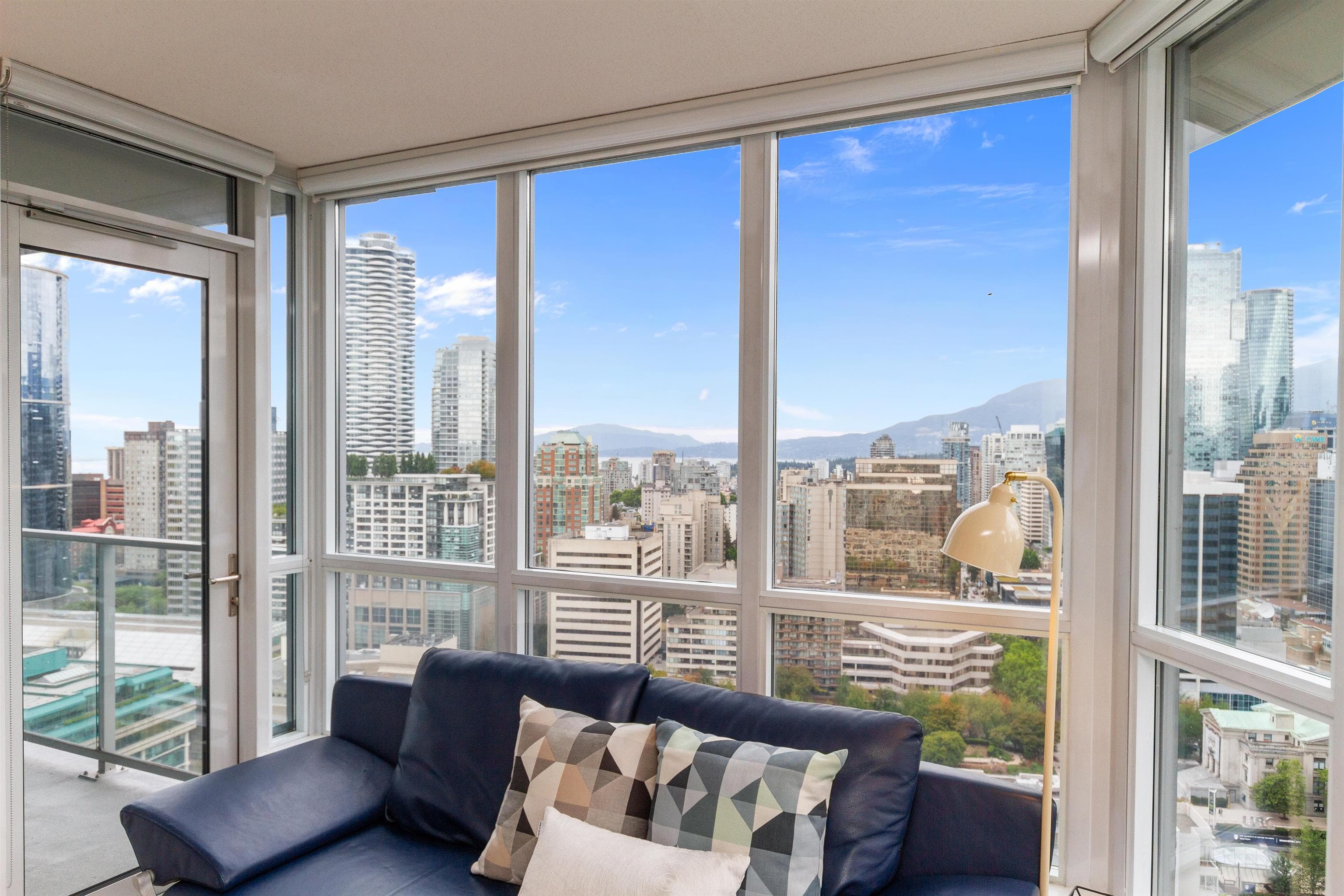 2811 - 833 Seymour Street, Vancouver, V6B 0G4 — photo 5