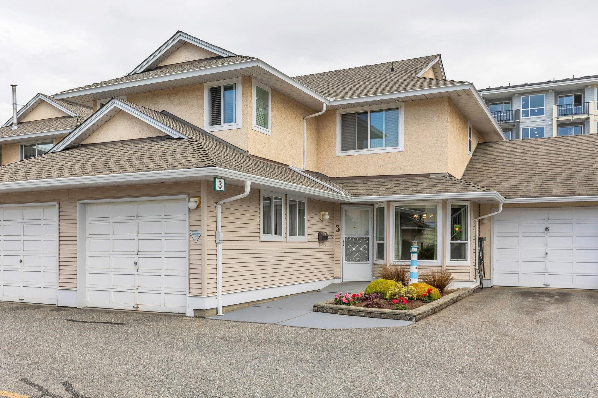 3 - 2475 Emerson Street, Abbotsford, V2T 4W5 — photo 1