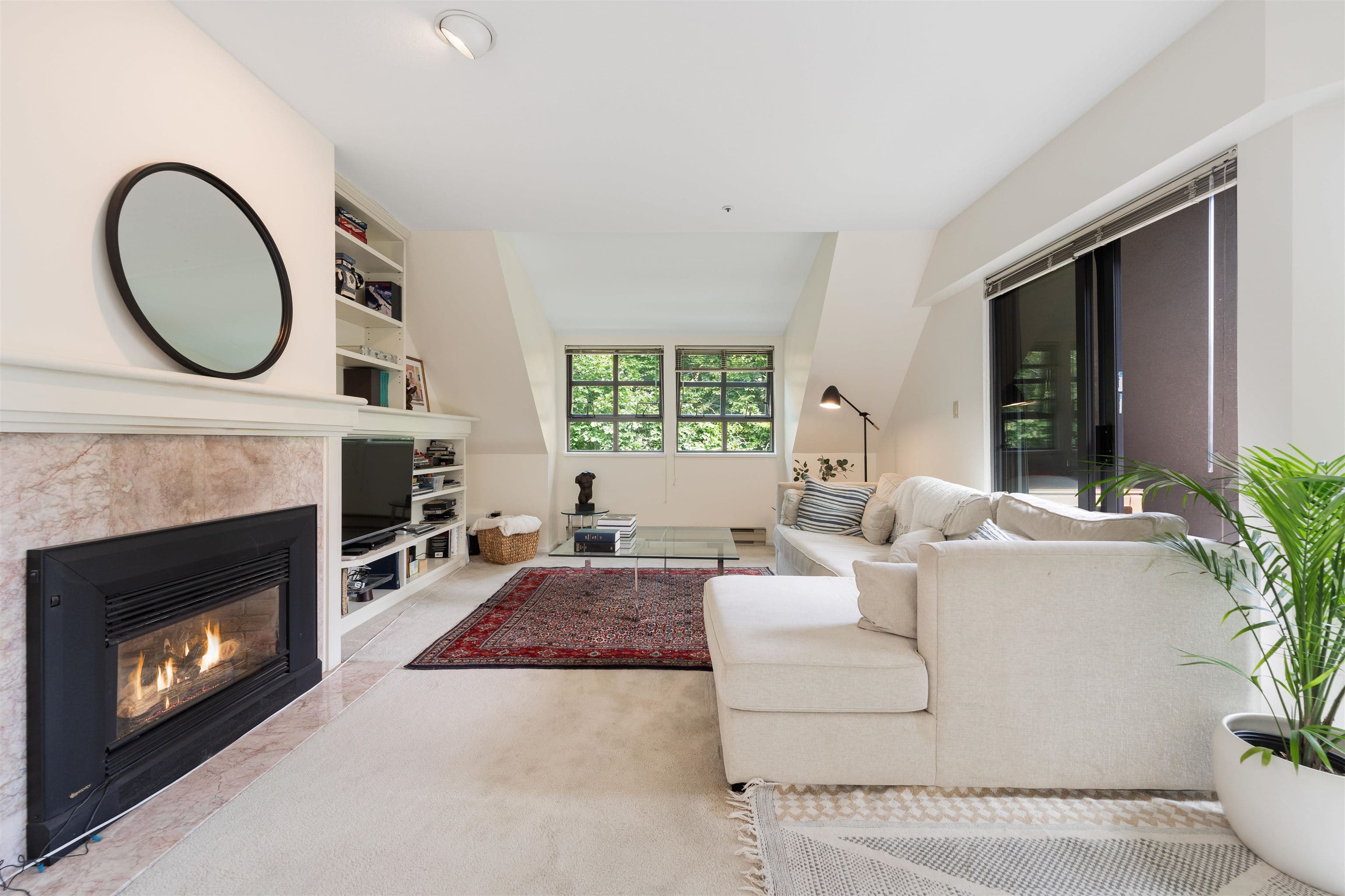 E403 - 628 W 12th Avenue, Vancouver, V5Z 1M8 — photo 3