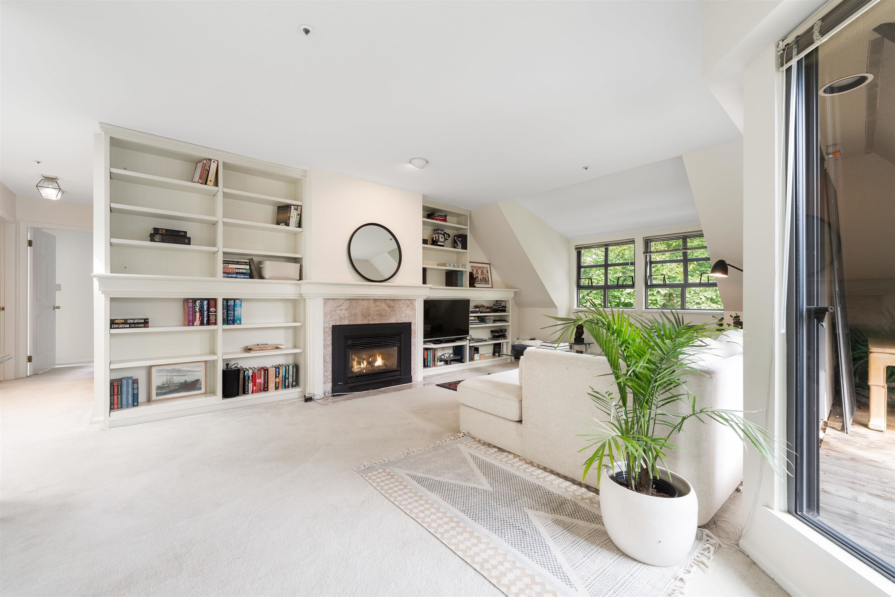 E403 - 628 W 12th Avenue, Vancouver