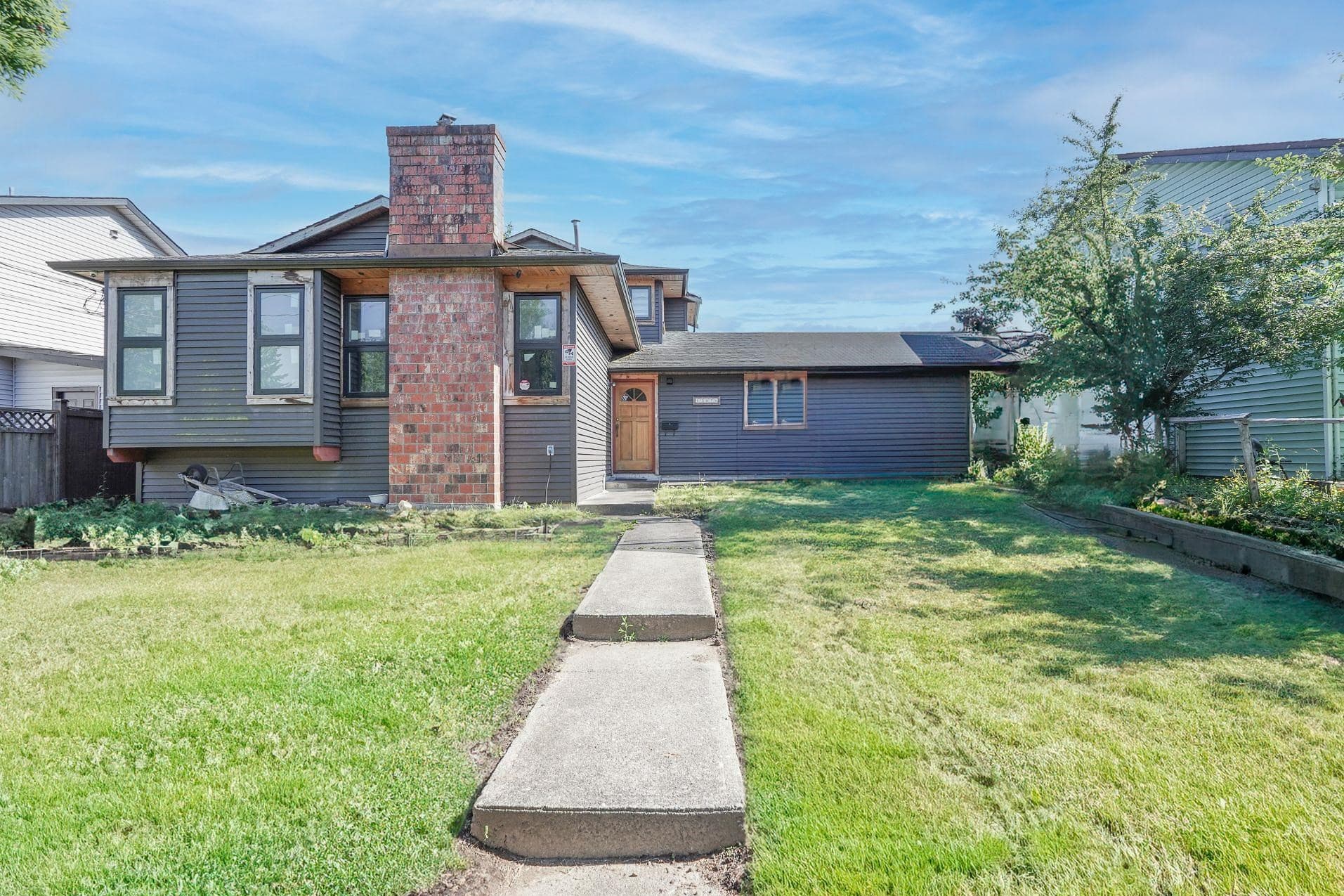 13076 64 Avenue, Surrey, V3W 1X7 — photo 2