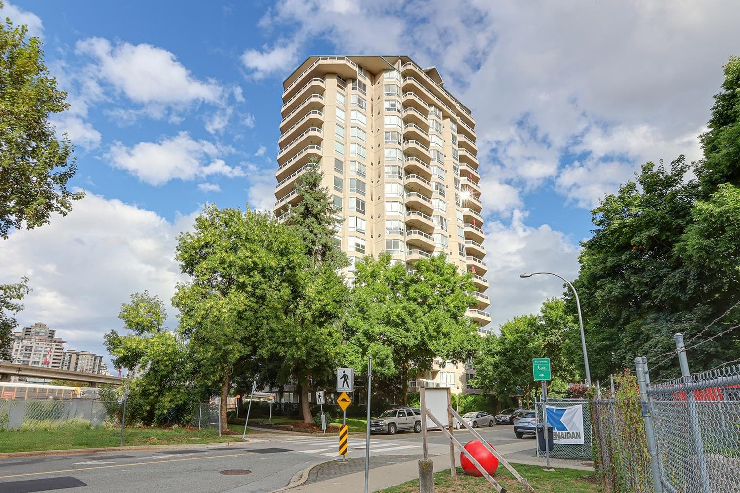 806 - 1245 Quayside Drive, New Westminster, V3M 6J6 — photo 1