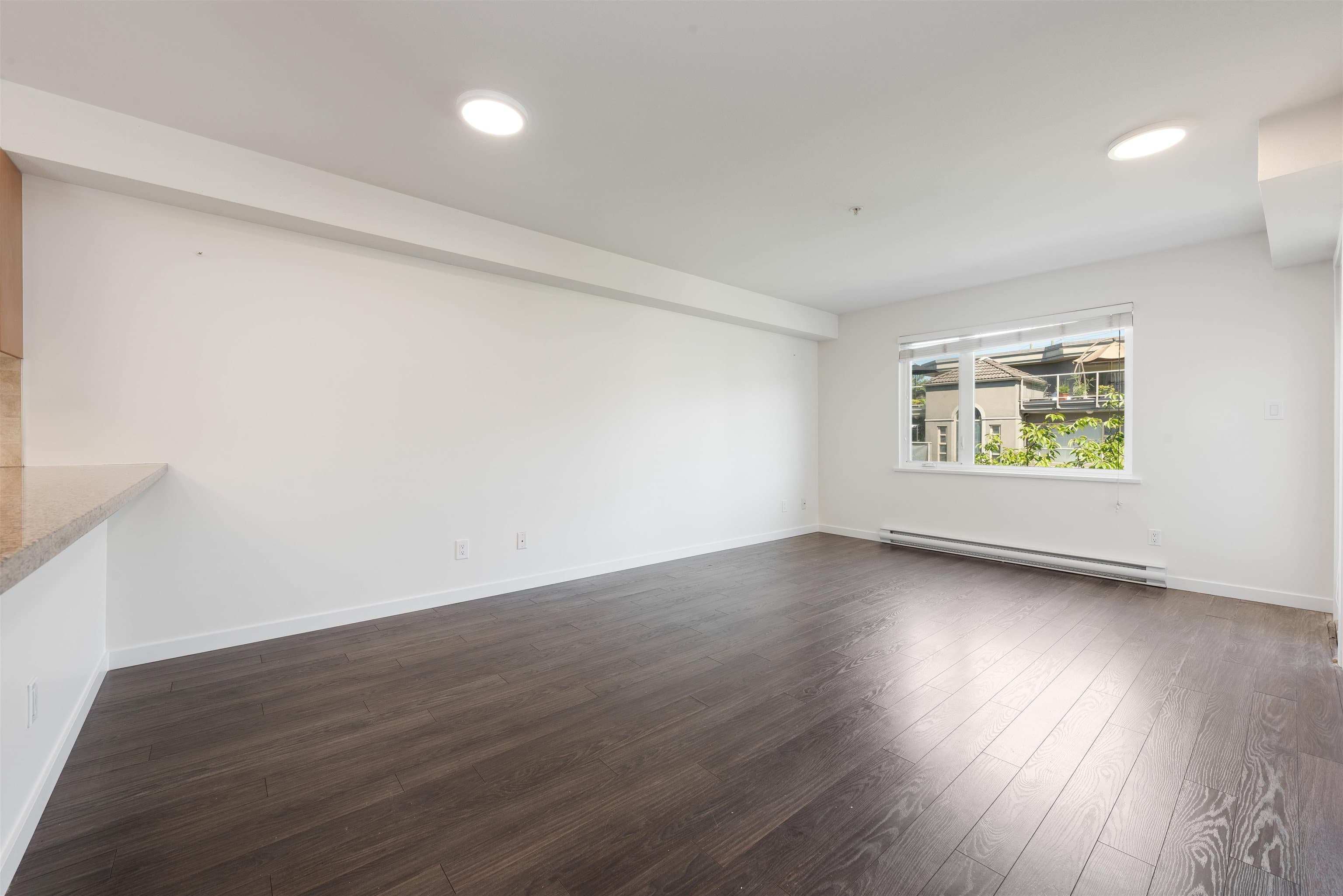 303 - 2373 Atkins Avenue, Port Coquitlam, V3C 1Y7 — photo 4