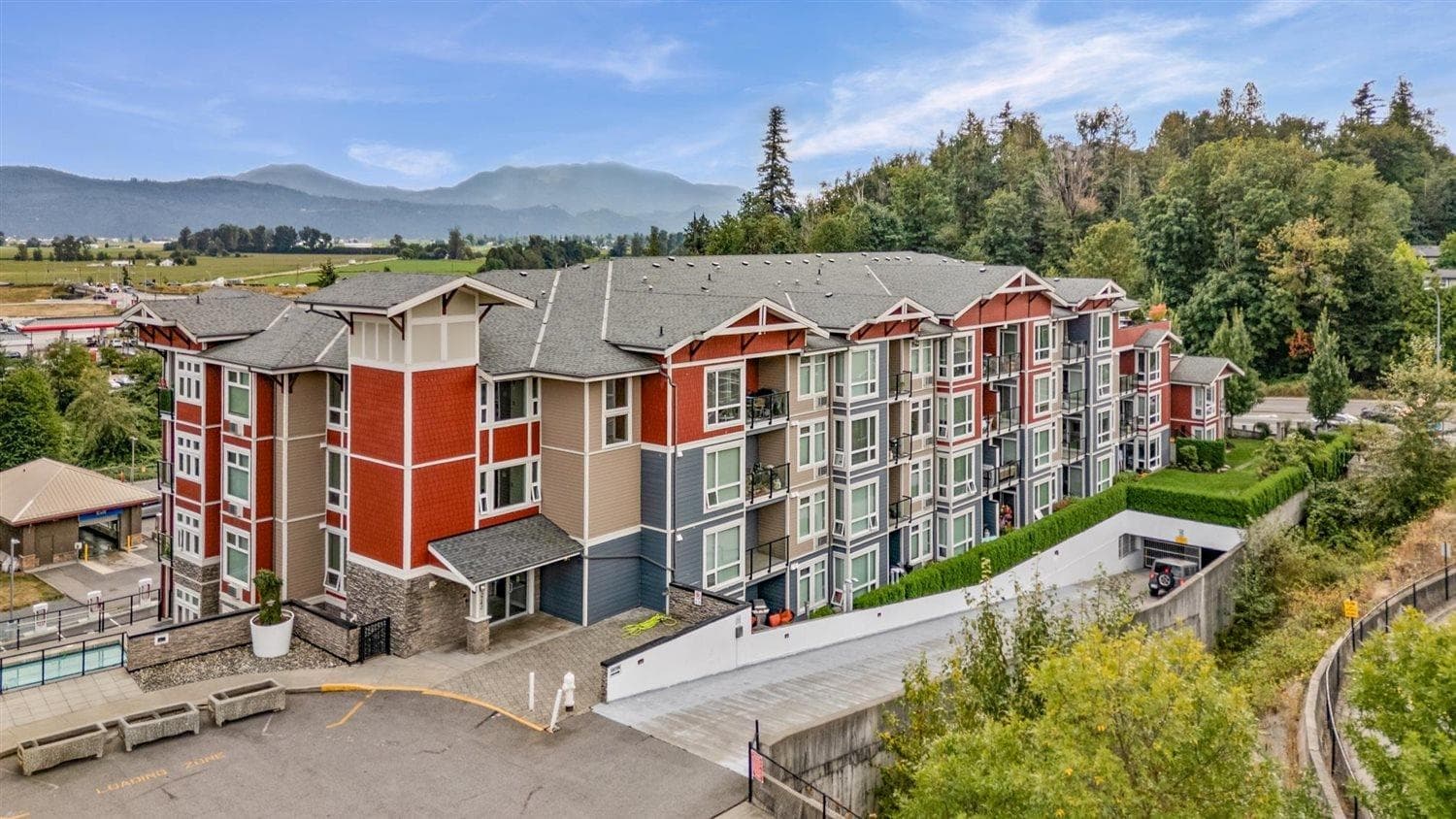 211 - 2242 Whatcom Road, Abbotsford, V3G 0G3 — photo 3