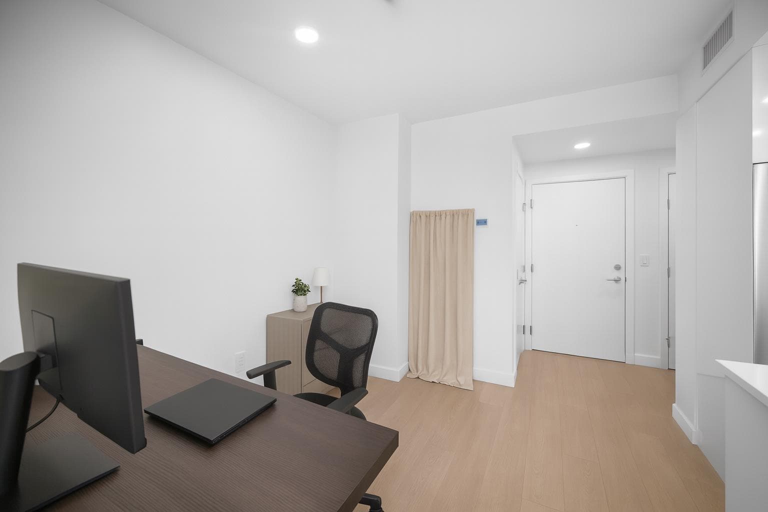 2107 - 7769 Park Crescent, Burnaby, V3N 0J7 — photo 5