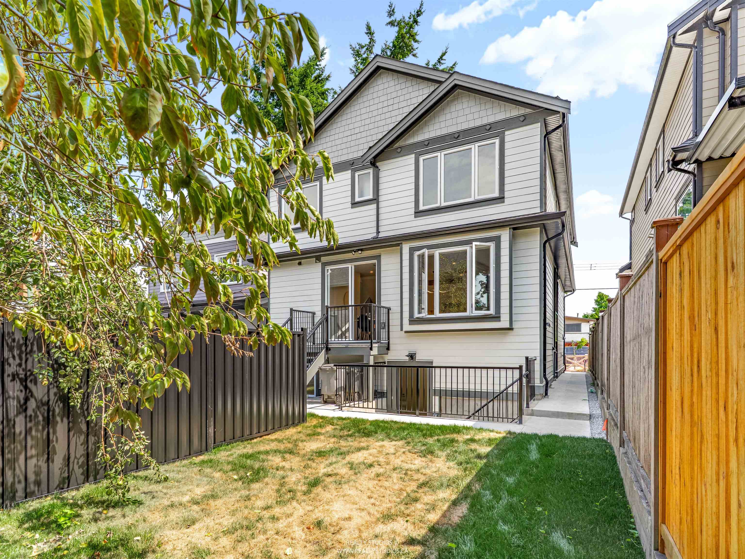 2 - 5221 Clarendon Street, Vancouver, V5R 3J7 — photo 1