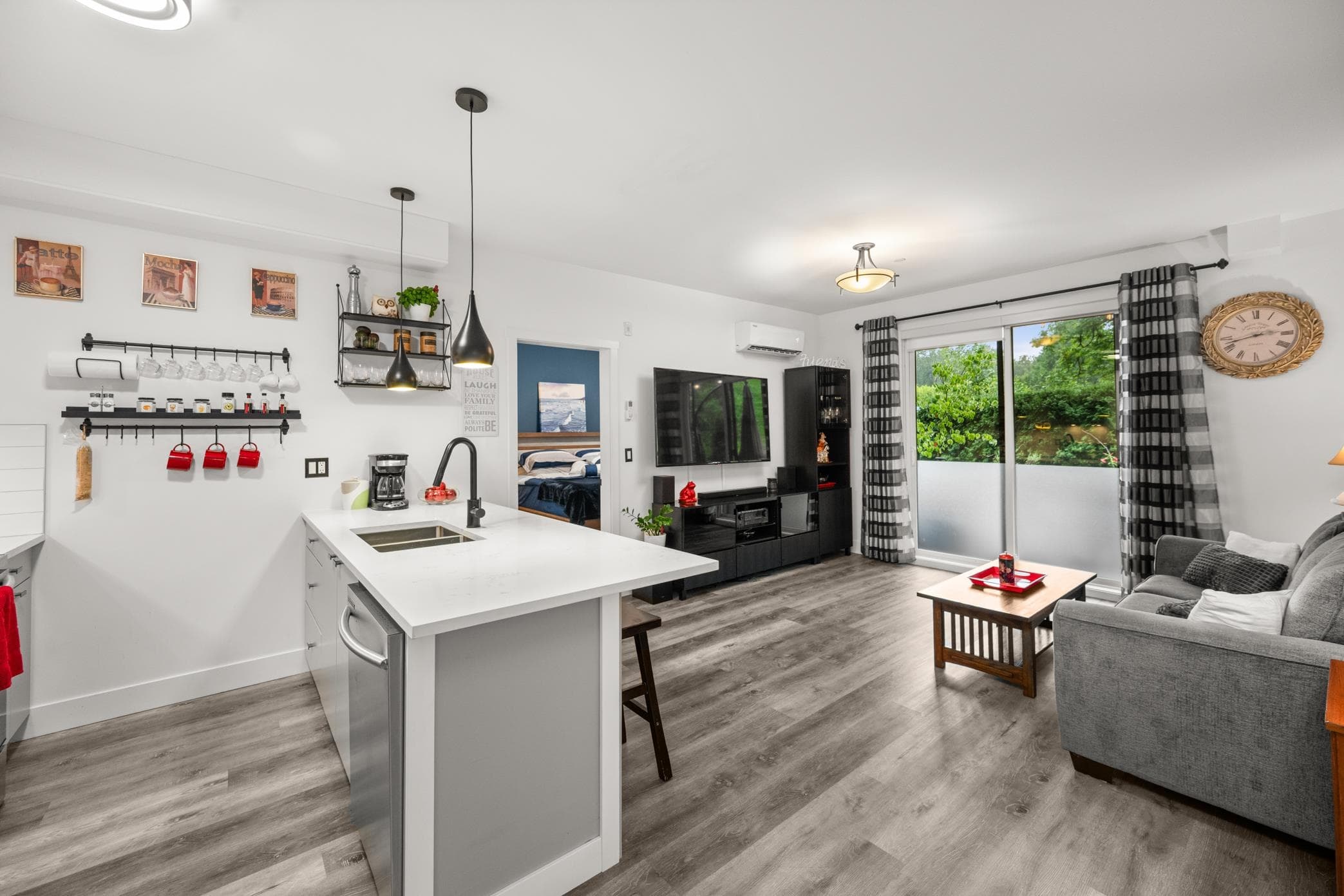 113 - 12320 222 Street, Maple Ridge, V2X 4K8 — photo 2
