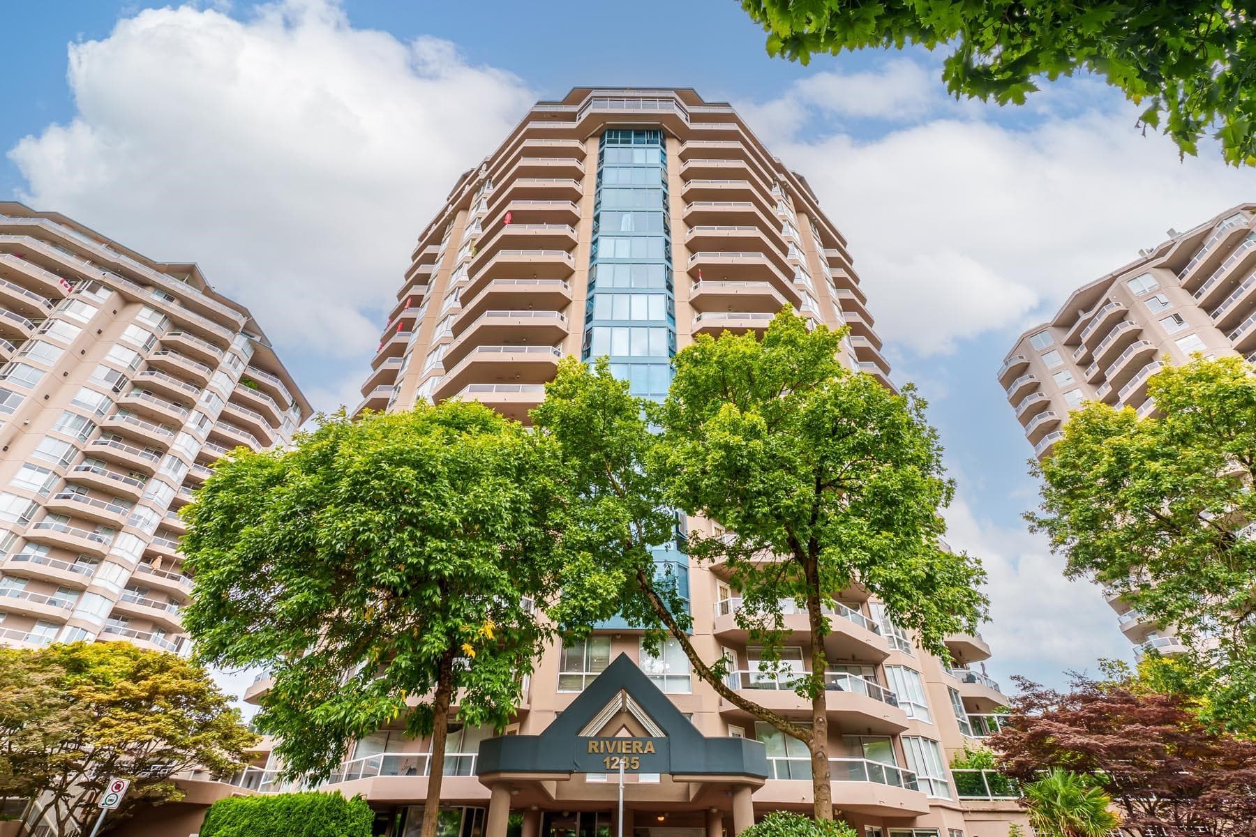 305 - 1235 Quayside Drive, New Westminster, V3M 6J5 — photo 1