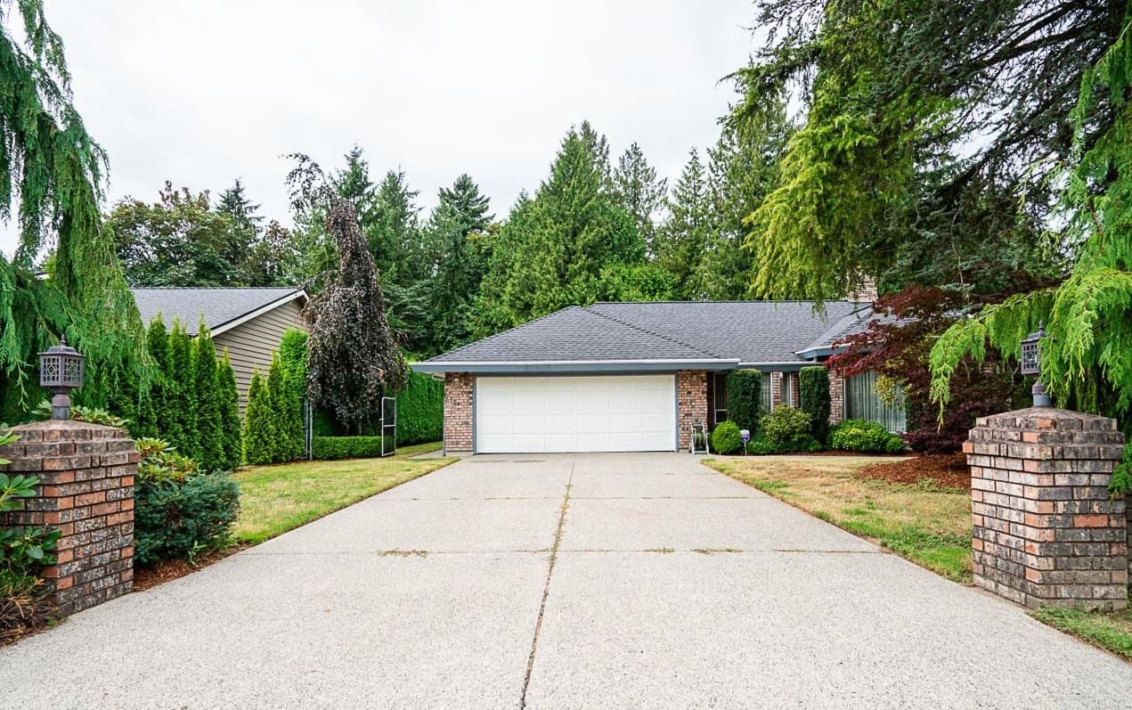 11293 153a Street, Surrey, V3R 6H9 — photo 1