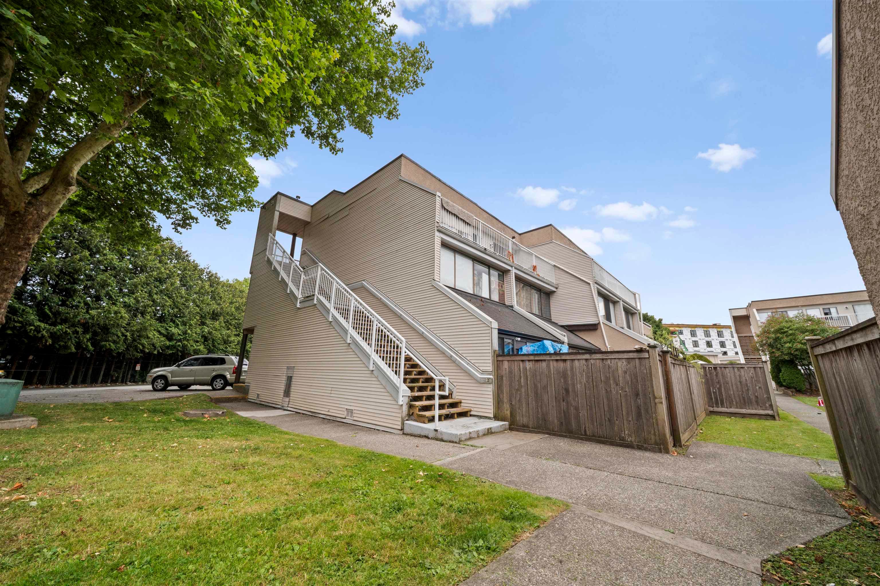 55 - 17708 60 Avenue, Surrey, V3S 1V2 — photo 1
