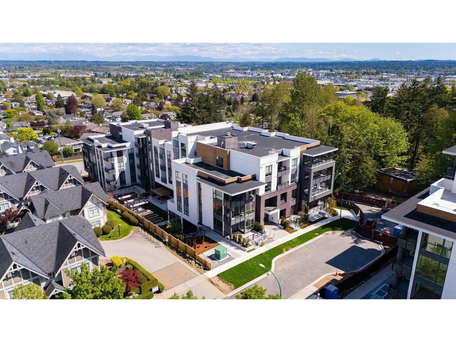 515 - 19577 65b Avenue, Surrey, V4N 6Y3 — photo 2