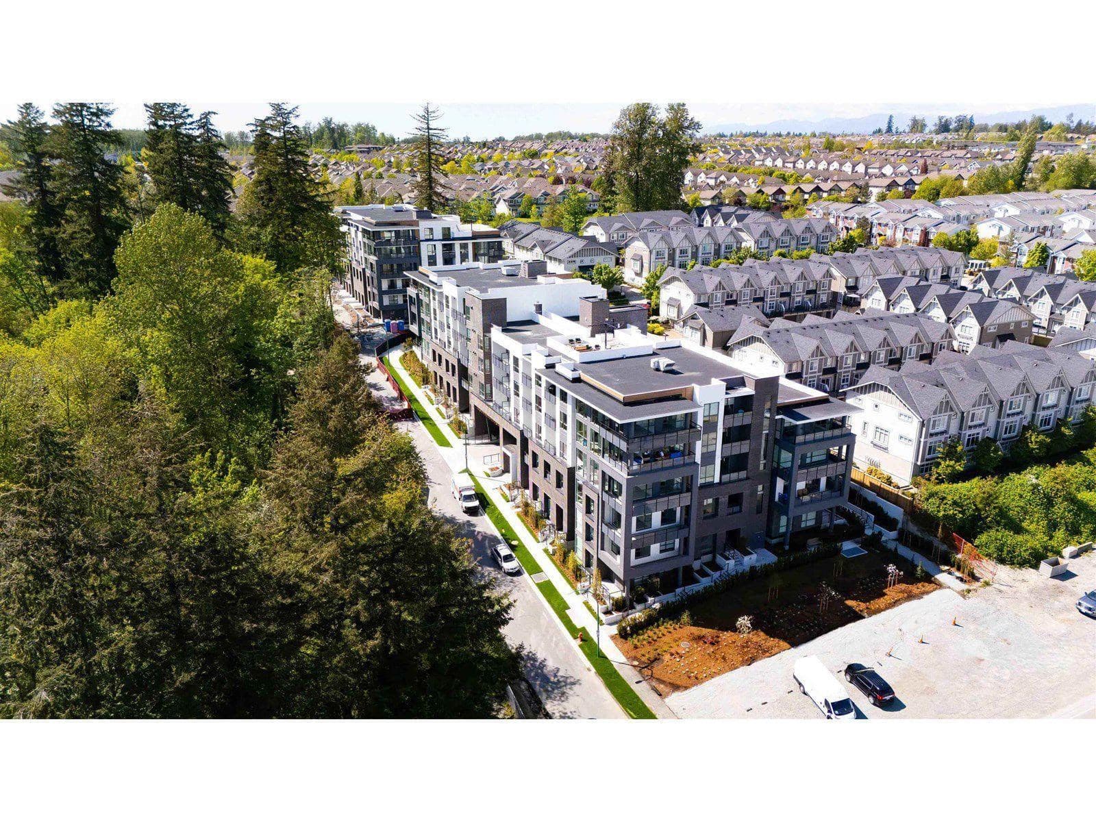 515 - 19577 65b Avenue, Surrey