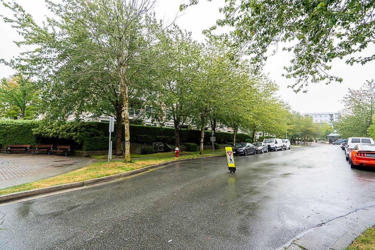 209 - 5880 Dover Crescent, Richmond, V7C 5P5 — photo 2