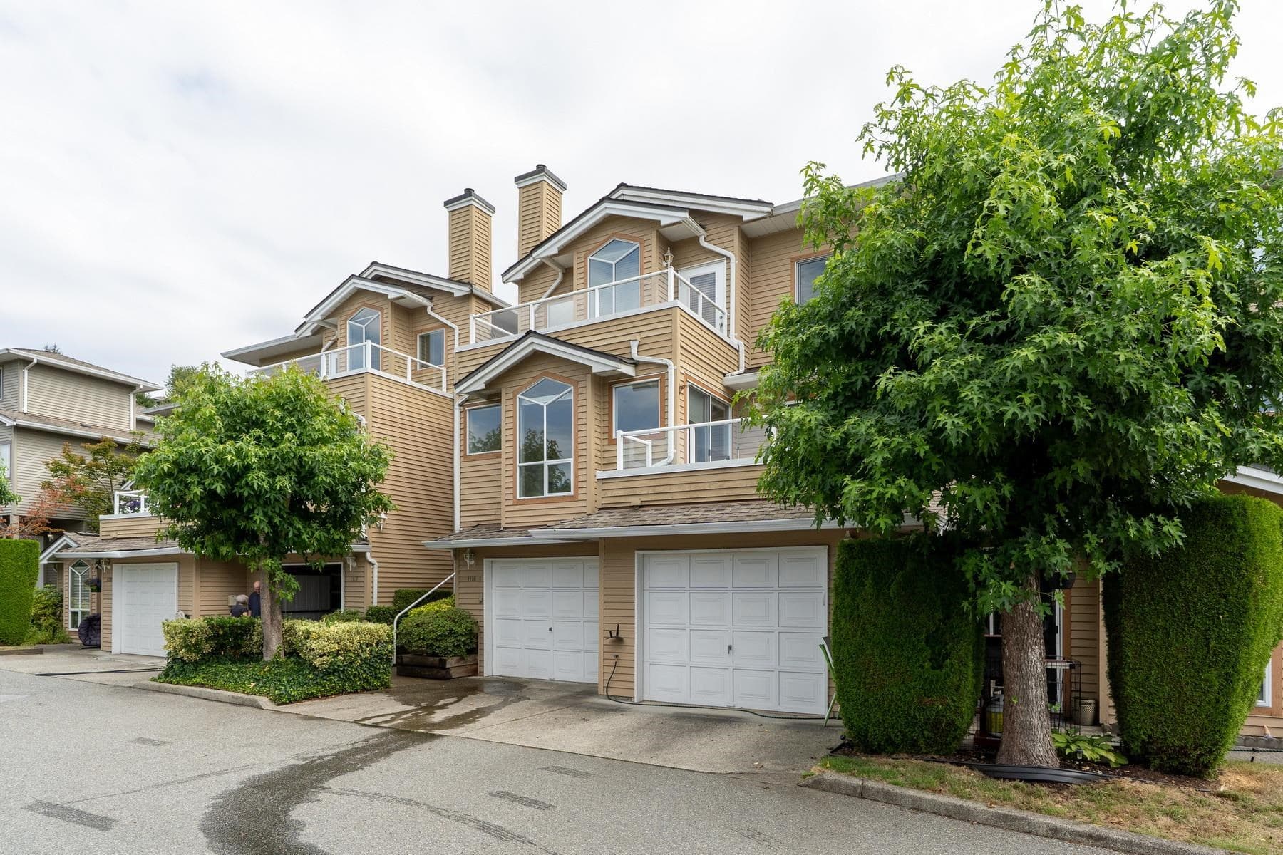 1116 O'flaherty Gate, Port Coquitlam, V3C 6H2 — photo 2