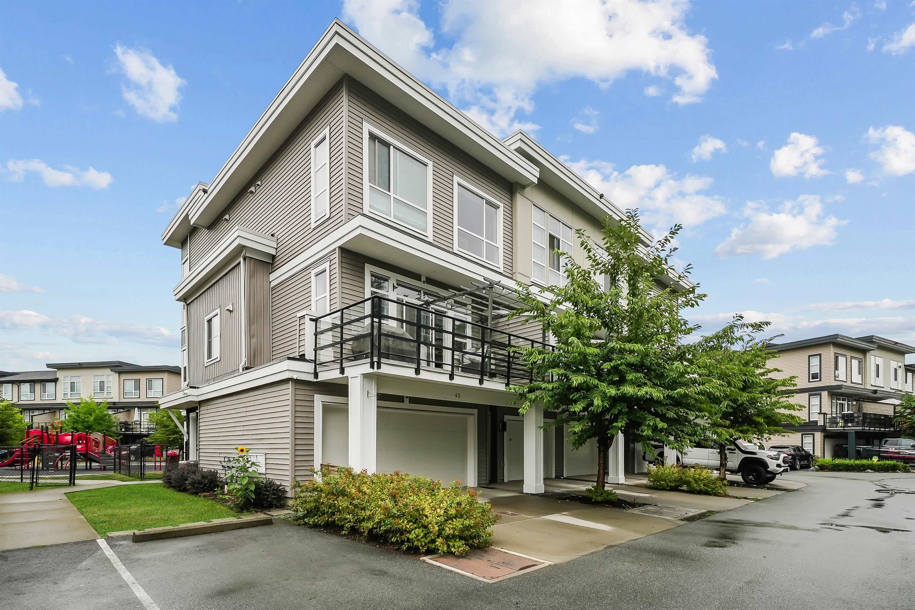 42 - 8413 Midtown Way, Chilliwack, V2P 0G7 — photo 2