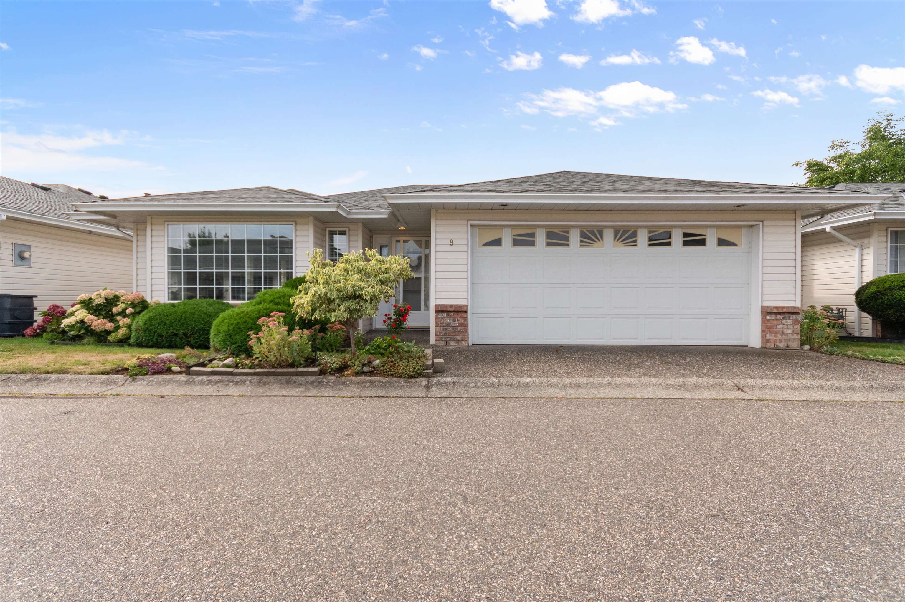 9 - 9420 Woodbine Street, Chilliwack