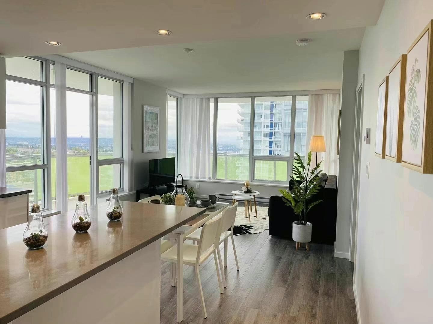 1607 - 6638 Dunblane Avenue, Burnaby, V5H 0G8 — photo 2