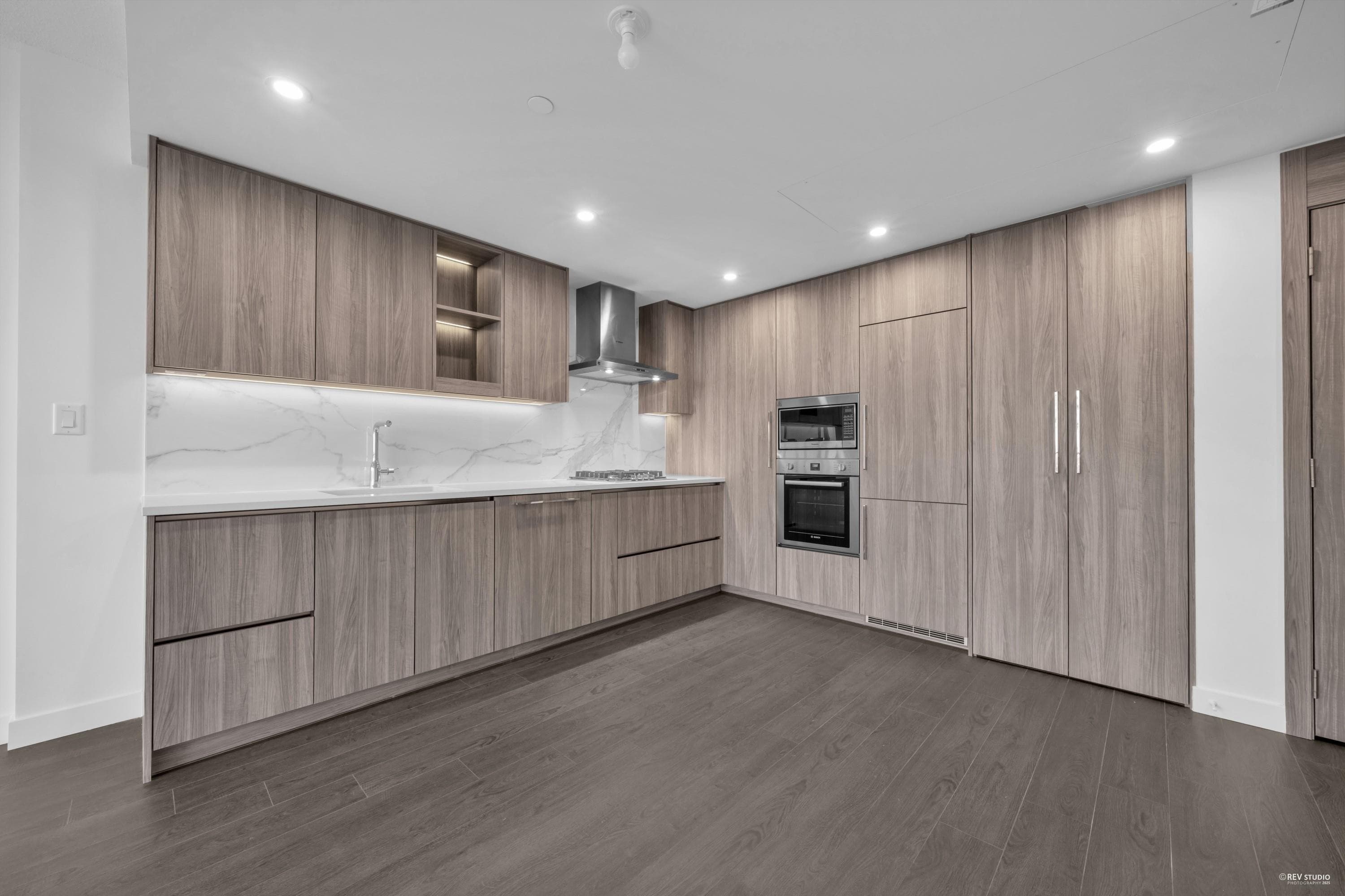 3504 - 13768 100 Avenue, Surrey, V3T 5X7 — photo 5