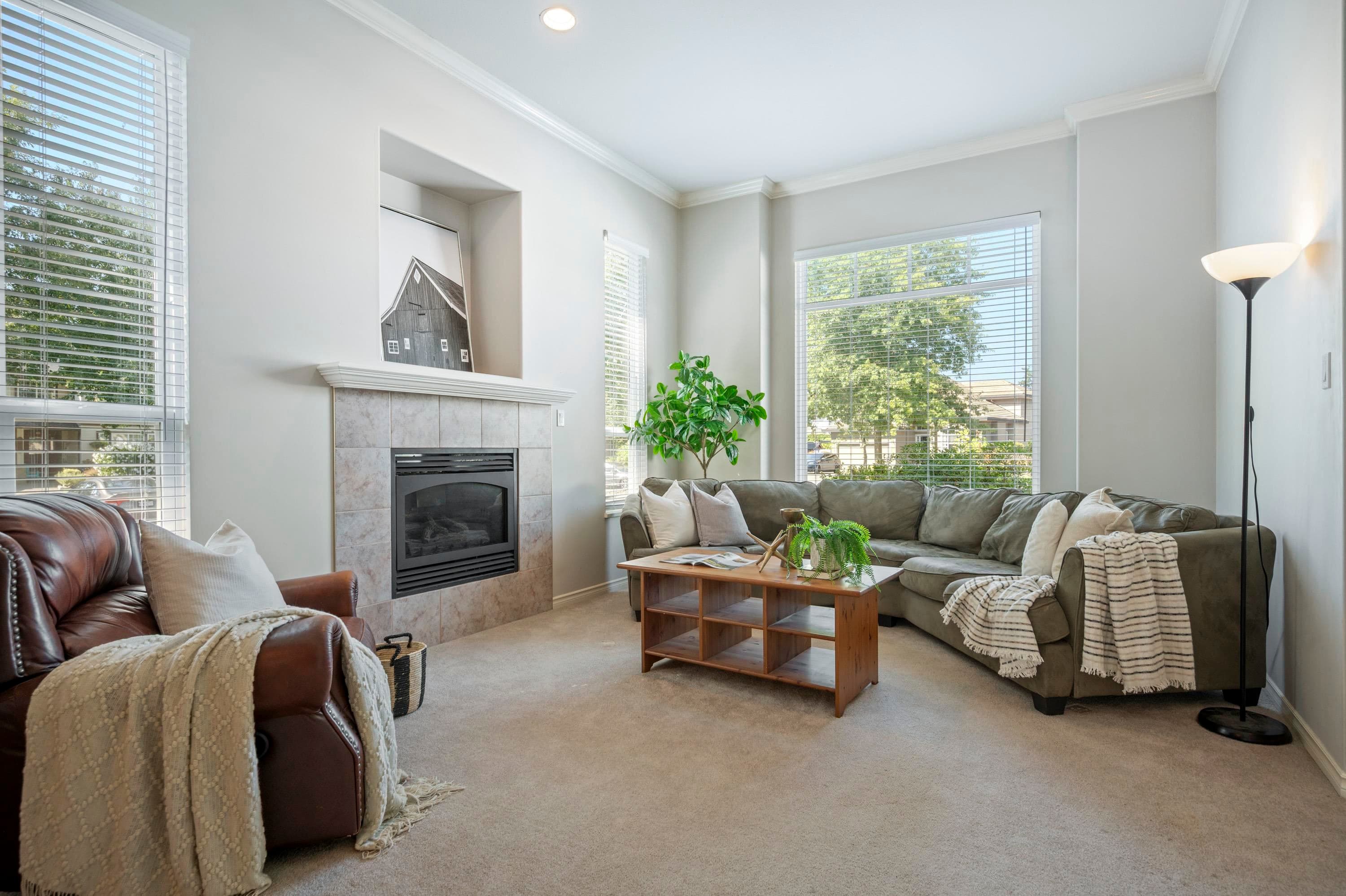 16868 61a Avenue, Surrey, V3S 8X7 — photo 5