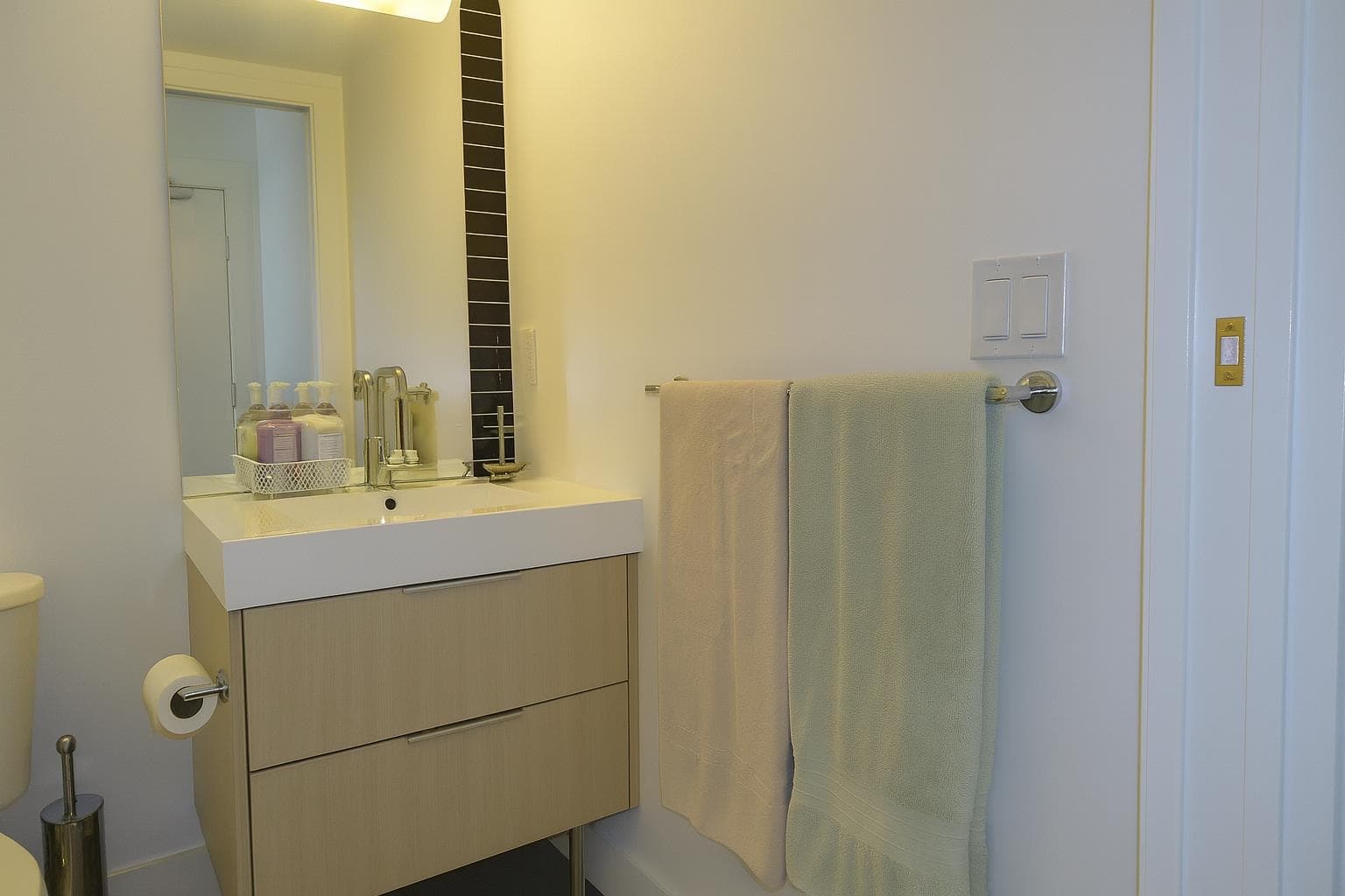 1213 - 1325 Rolston Street, Vancouver, V6B 0M2 — photo 5