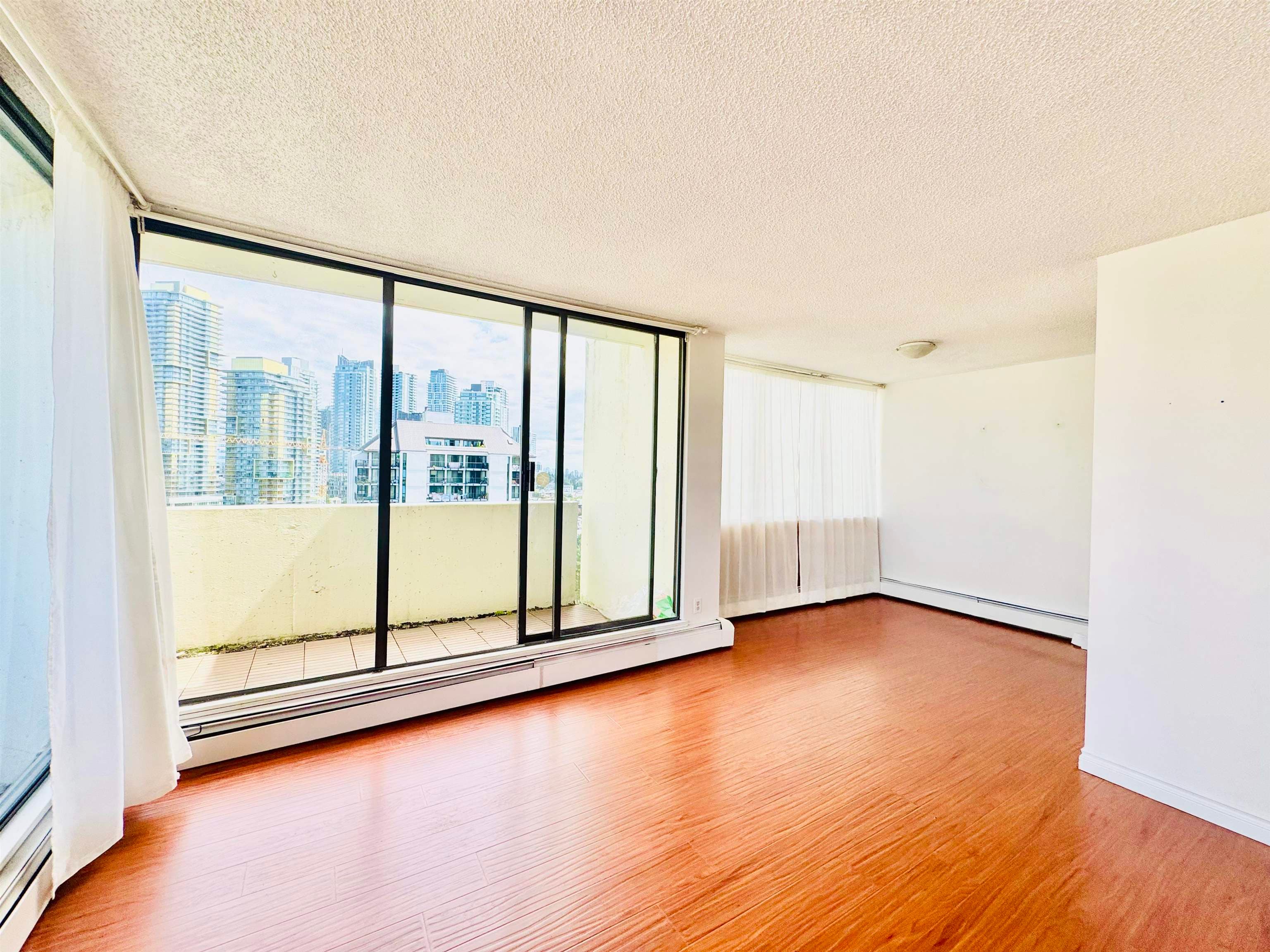 1704 - 4105 Maywood Street, Burnaby, V5H 4A3 — photo 5