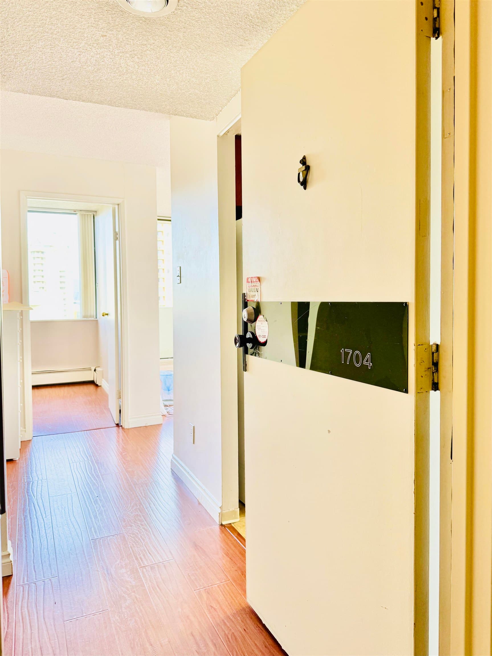 1704 - 4105 Maywood Street, Burnaby, V5H 4A3 — photo 4