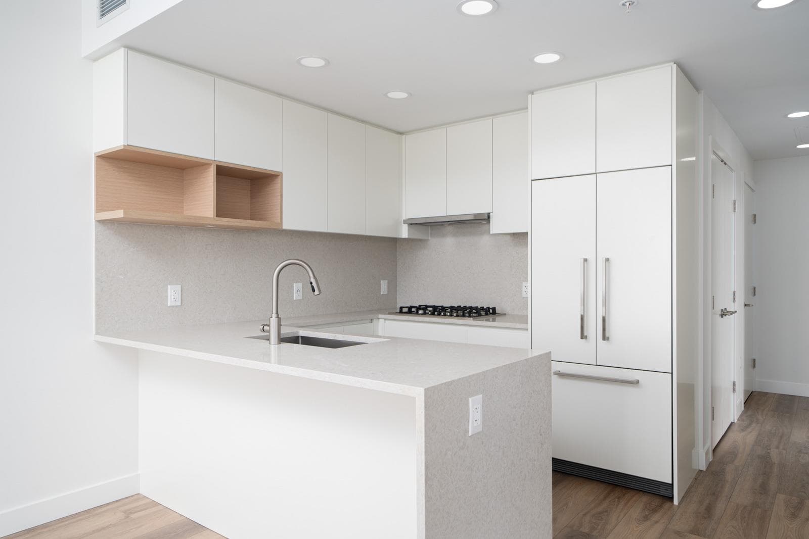 2106 - 4433 Alaska Street, Burnaby, V5C 0N3 — photo 3