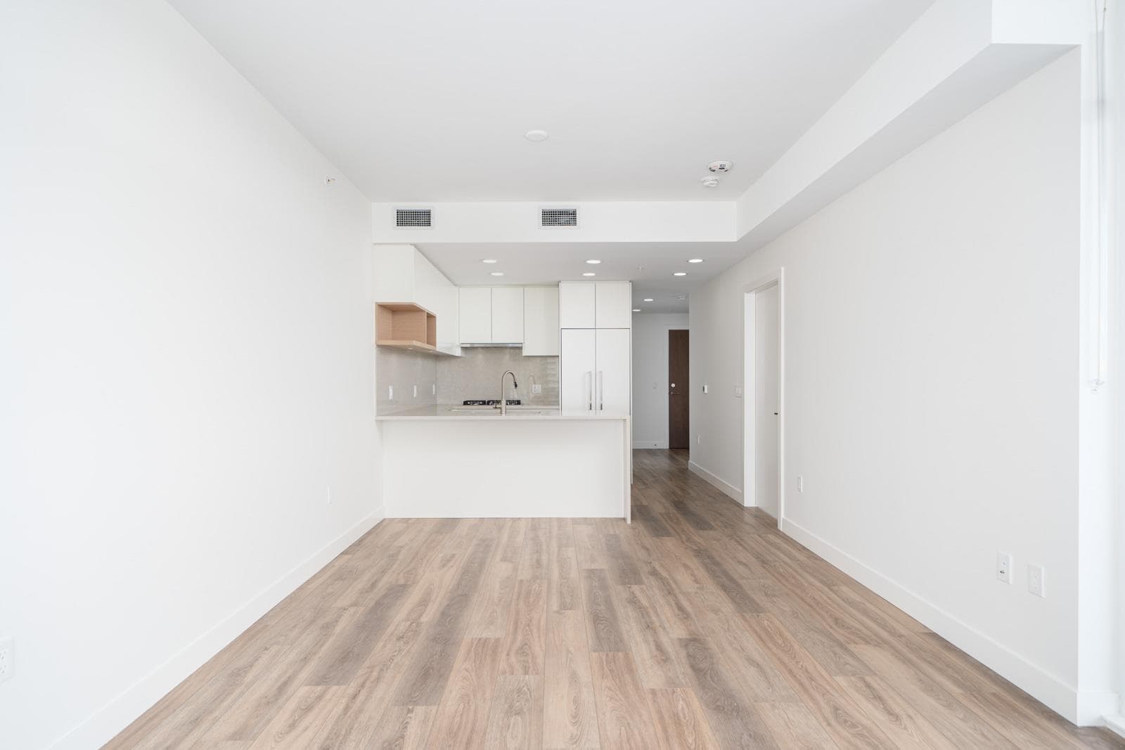 2106 - 4433 Alaska Street, Burnaby, V5C 0N3 — photo 5
