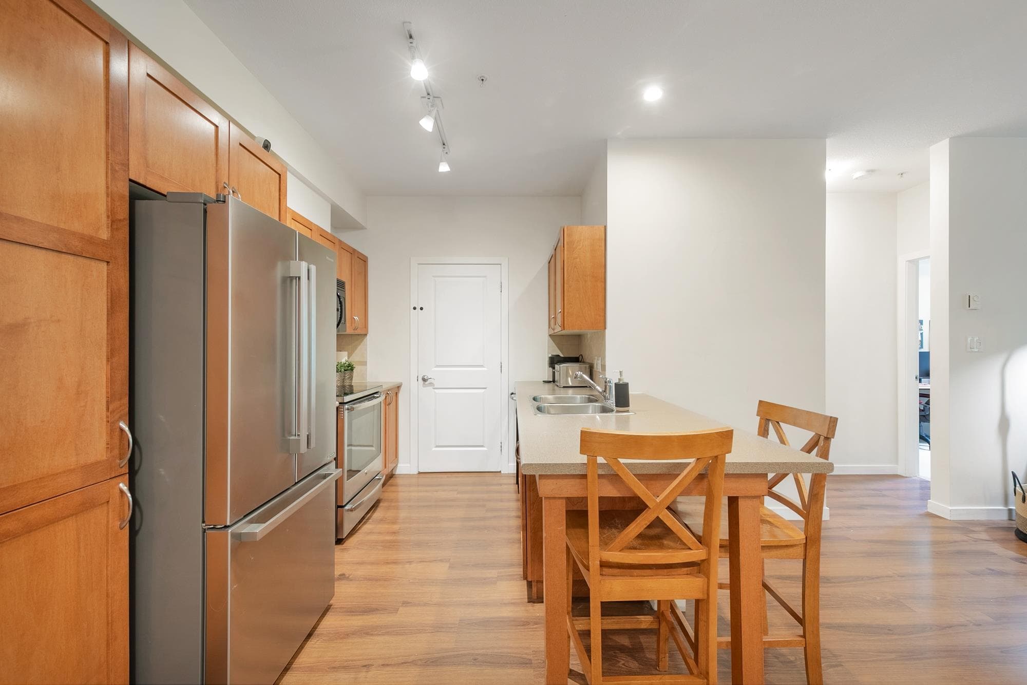 311 - 33318 E Bourquin Crescent, Abbotsford, V2S 0A6 — photo 5