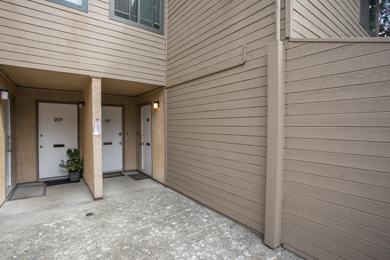 201 - 8040 Colonial Drive, Richmond, V7C 4V1 — photo 3