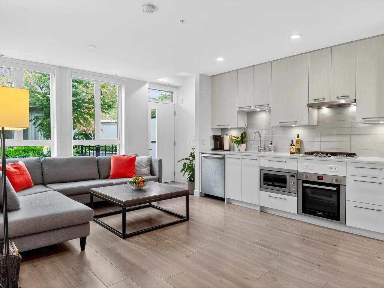 124 - 2035 Glenaire Drive, North Vancouver, V7P 1Y2 — photo 4