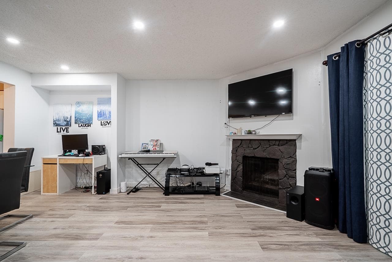 208 - 13632 67 Avenue, Surrey, V3W 6X5 — photo 4