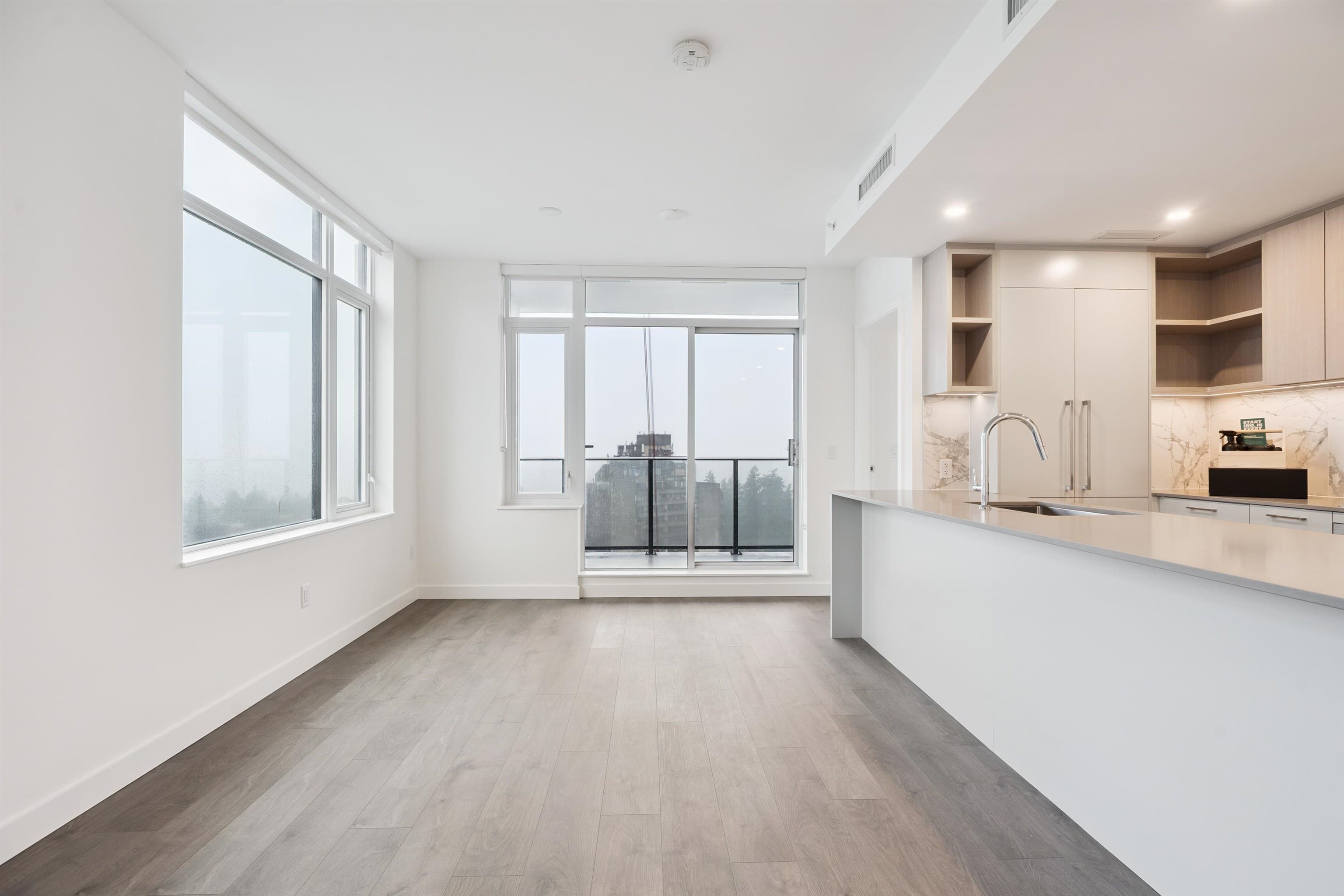 1701 - 6468 Willingdon, Burnaby, V5H 0L3 — photo 5