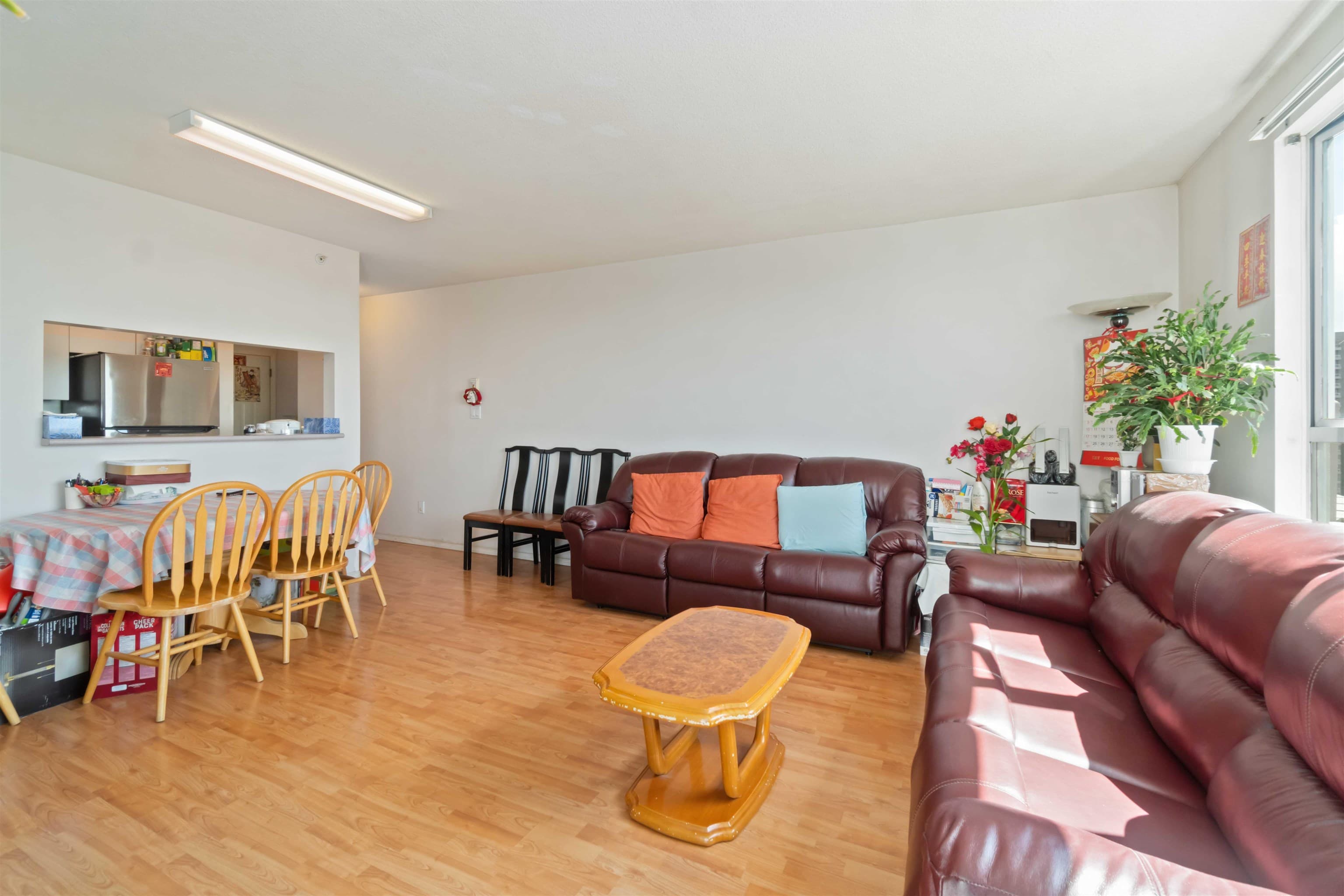 1204 - 3455 Ascot Place, Vancouver, V5R 6B7 — photo 3