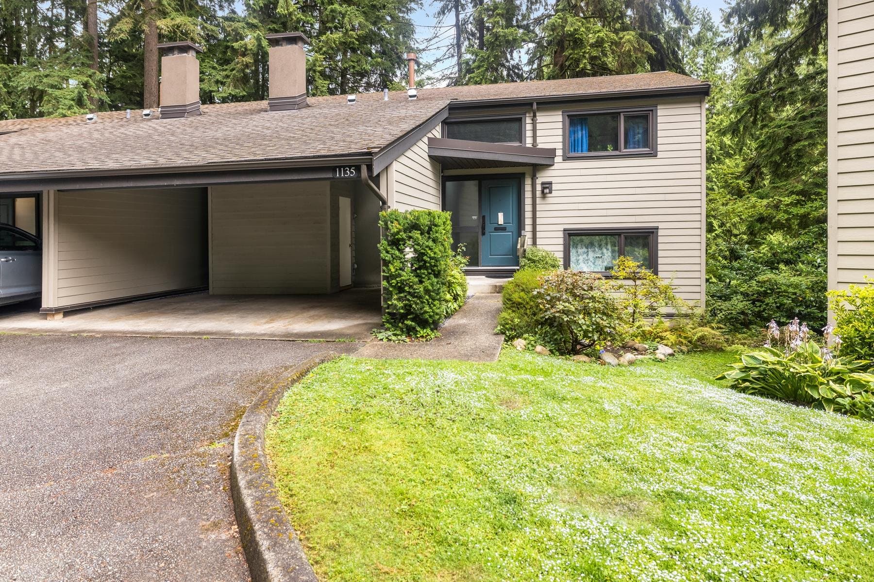 1135 Heritage Boulevard, North Vancouver