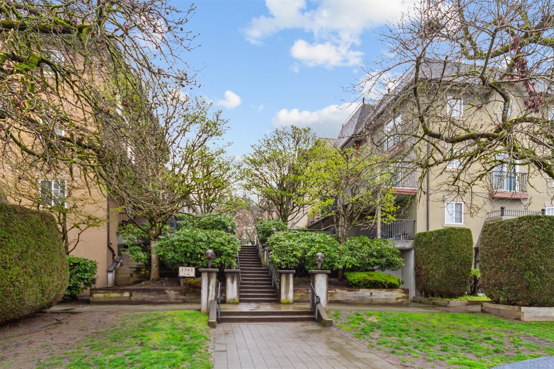 35 - 1561 Booth Avenue, Coquitlam