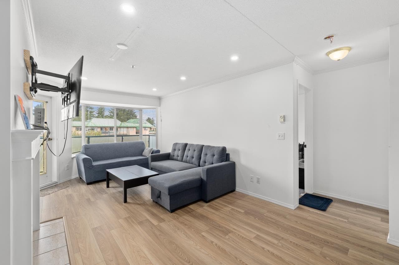 409 - 2958 Trethewey Street, Abbotsford, V2T 6P6 — photo 2