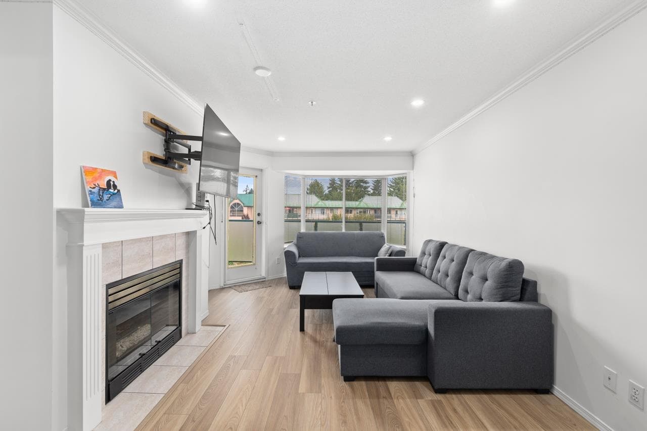 409 - 2958 Trethewey Street, Abbotsford, V2T 6P6 — photo 1