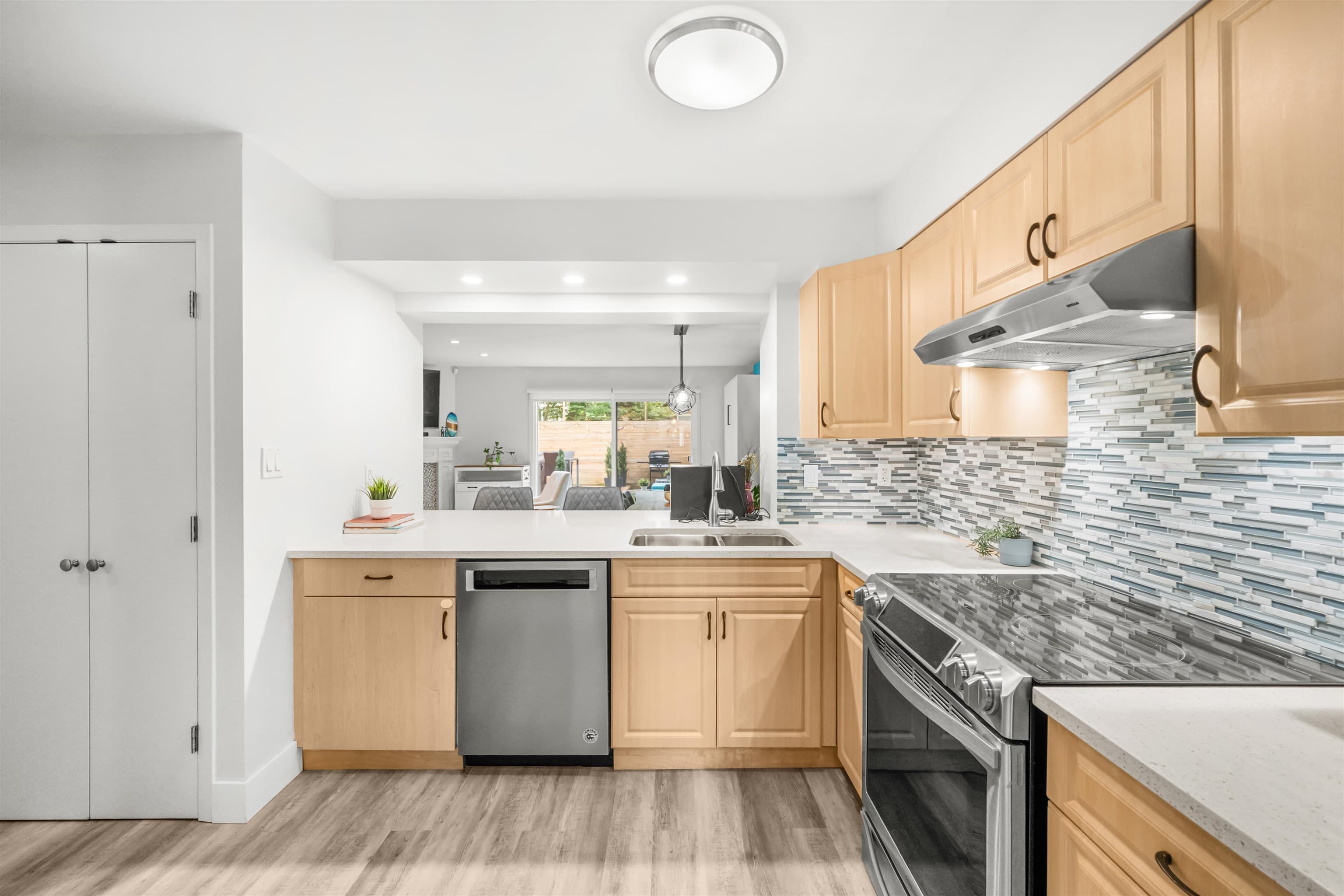 3 - 6100 Tiffany Boulevard, Richmond, V7C 5A8 — photo 1