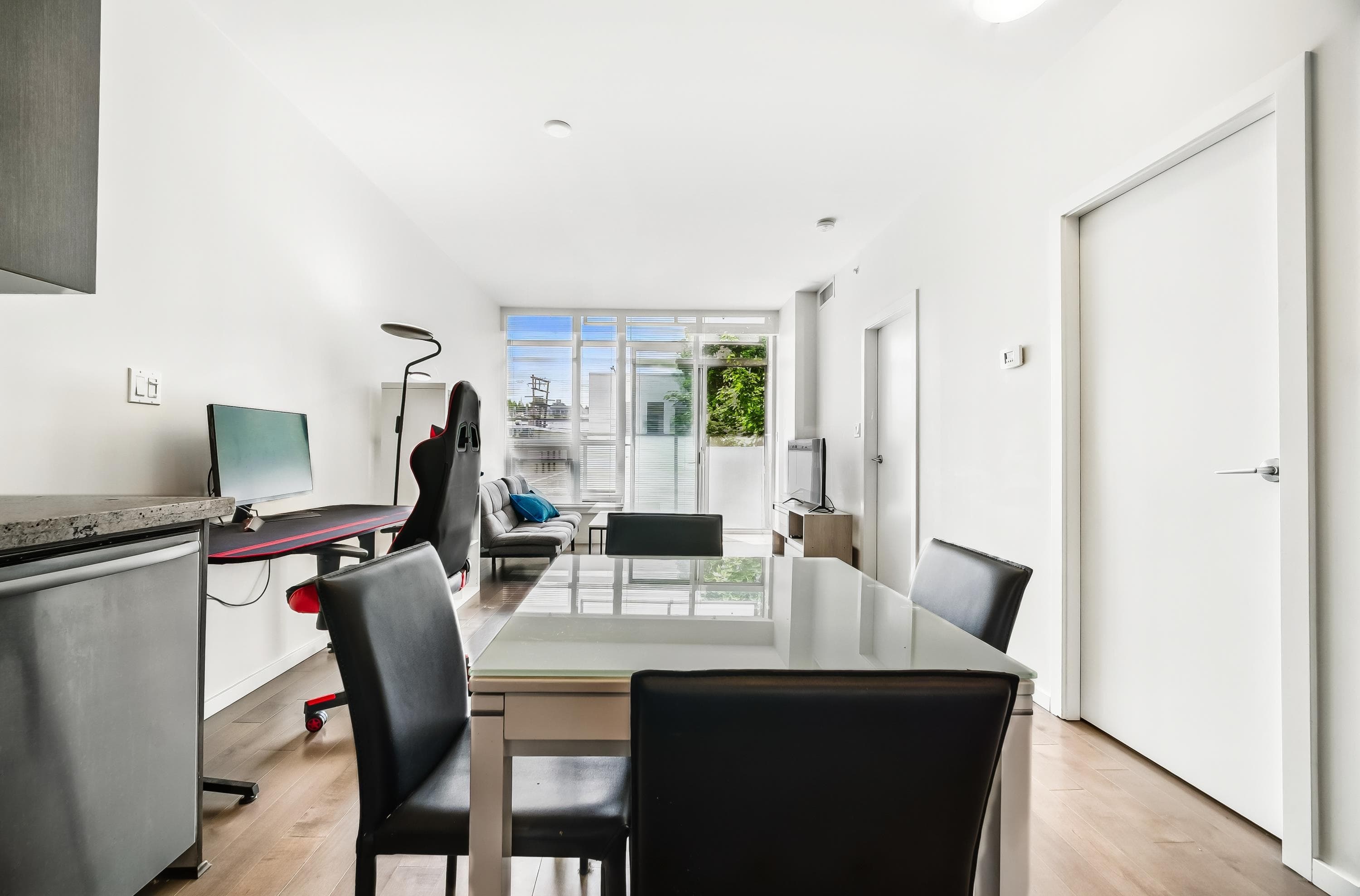201 - 63 W 2nd Avenue, Vancouver, V5Y 0G8 — photo 4