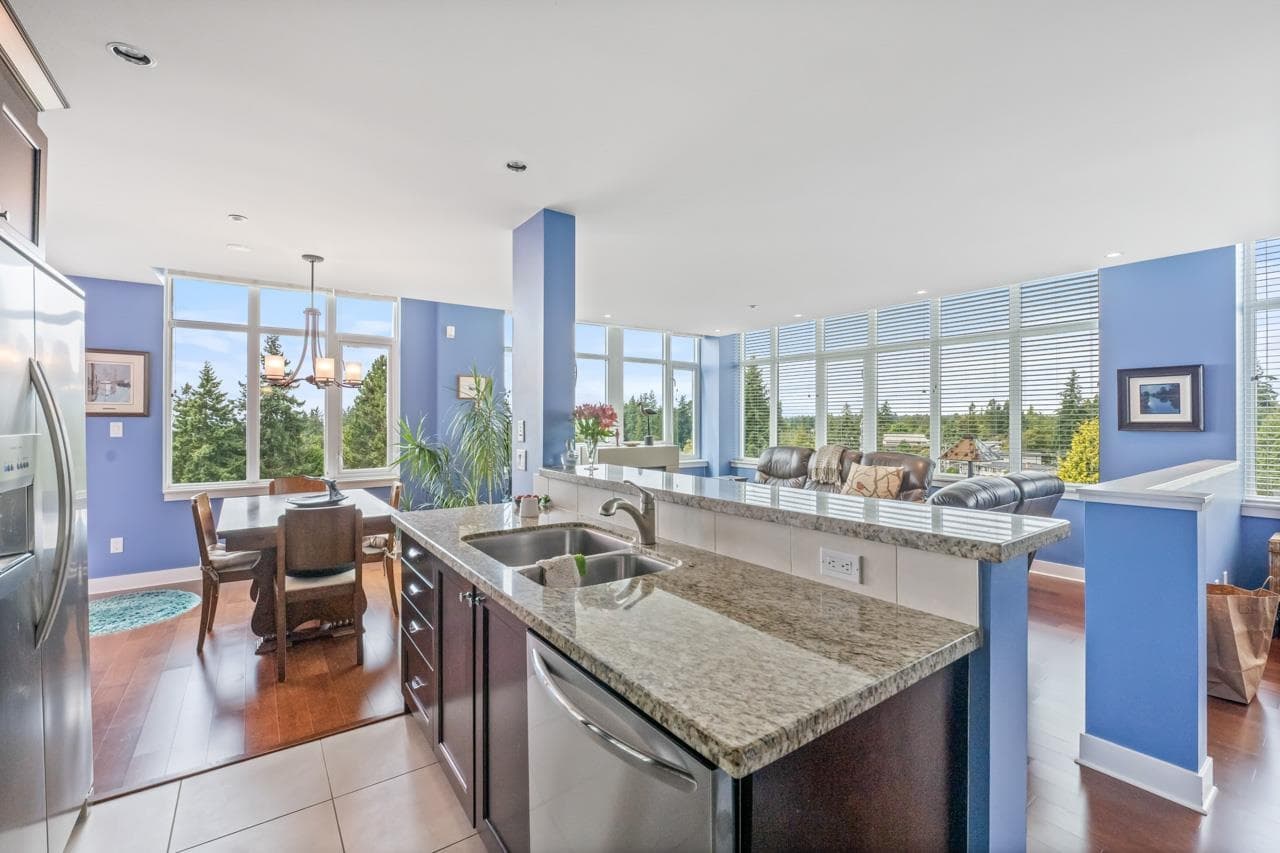 503 - 14824 North Bluff Road, White Rock, V4B 3E2 — photo 4