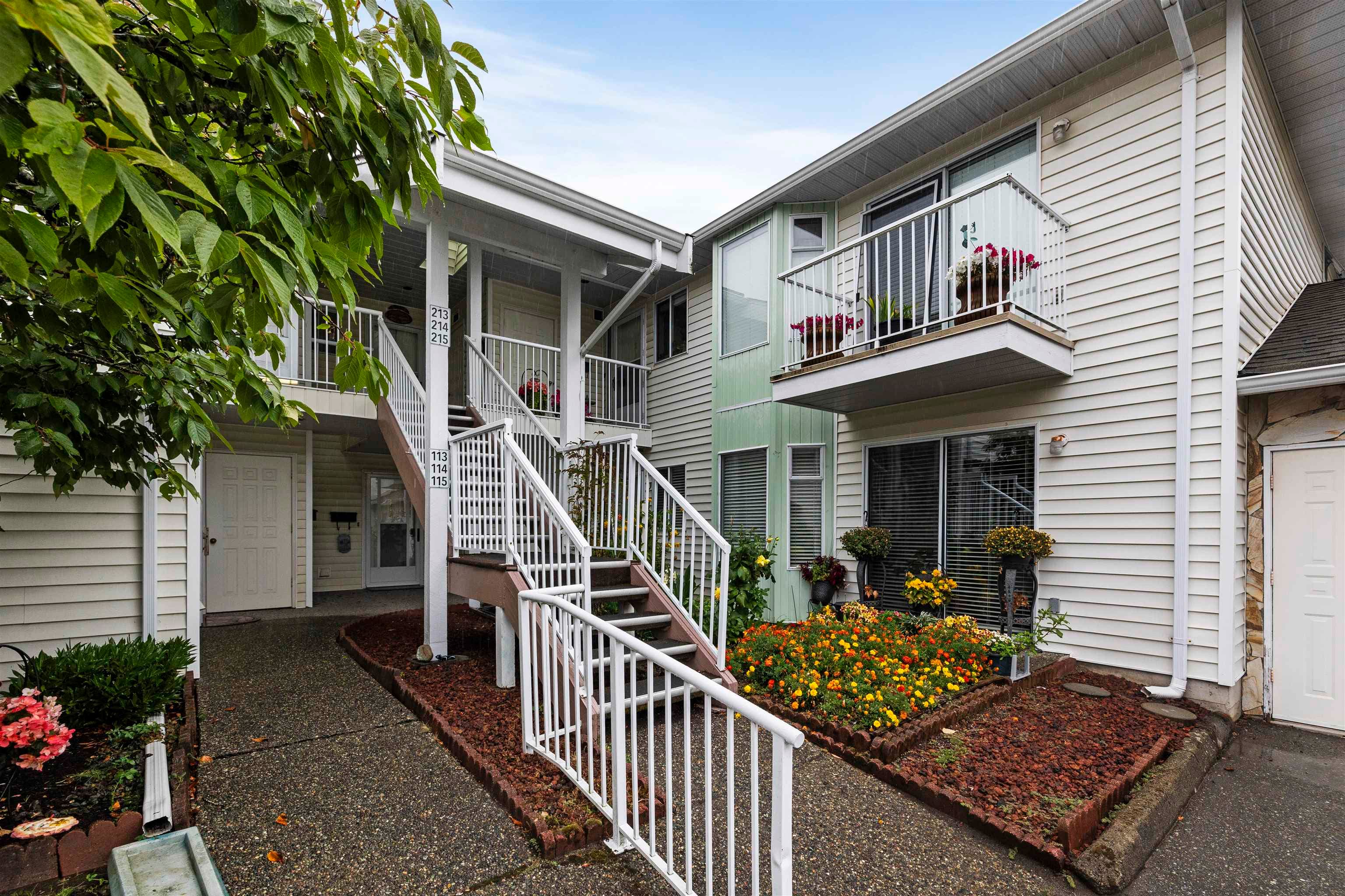 213 - 7156 121 Street, Surrey, V3W 0J6 — photo 2