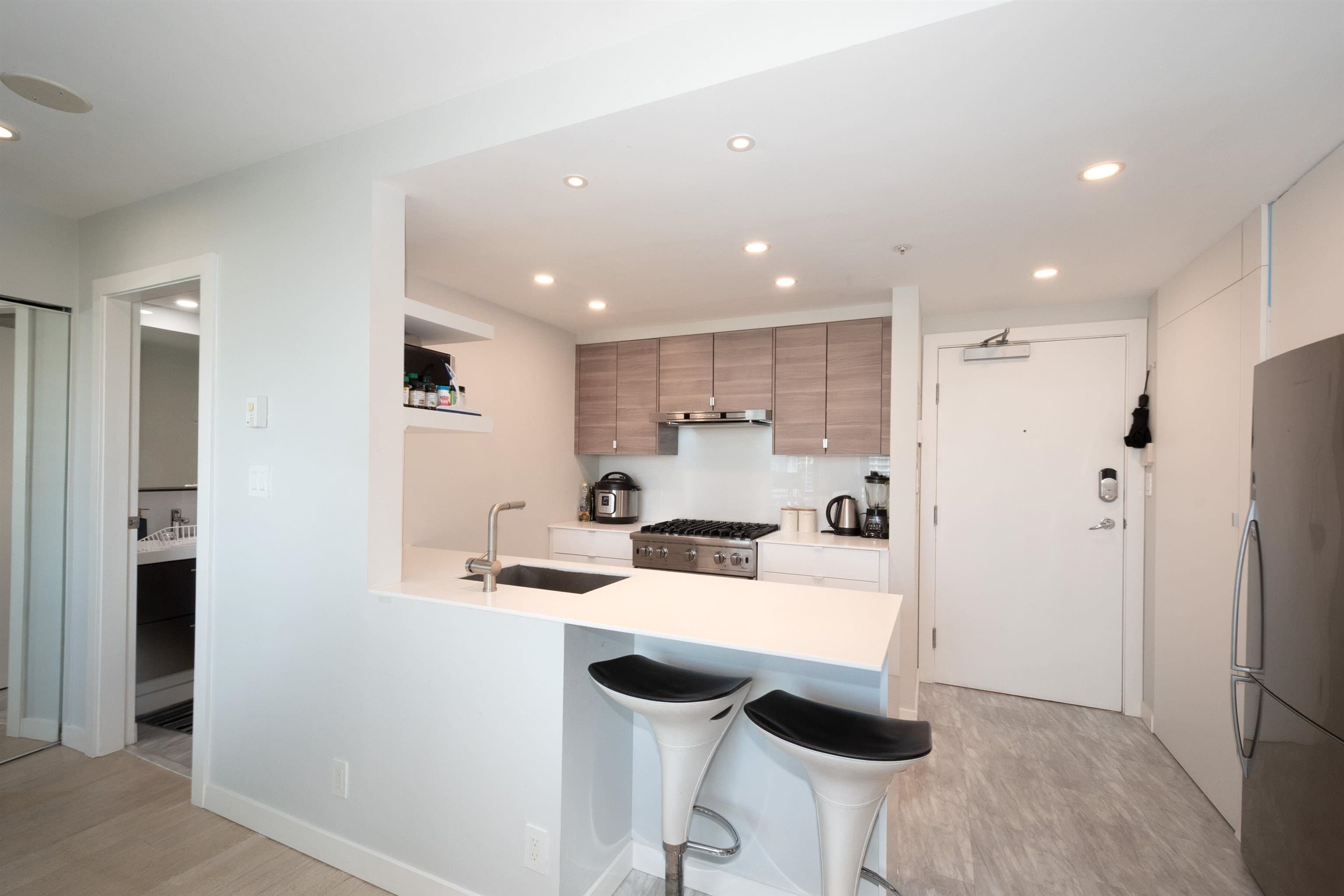 1703 - 198 Aquarius Mews, Vancouver, V6Z 2Y4 — photo 5